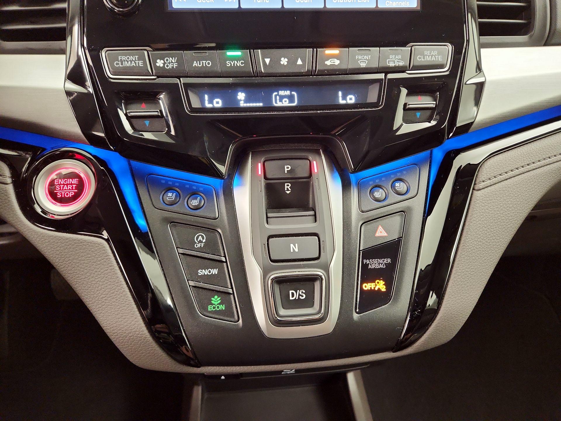 Thumbnail: 2019 Honda Odyssey - 18