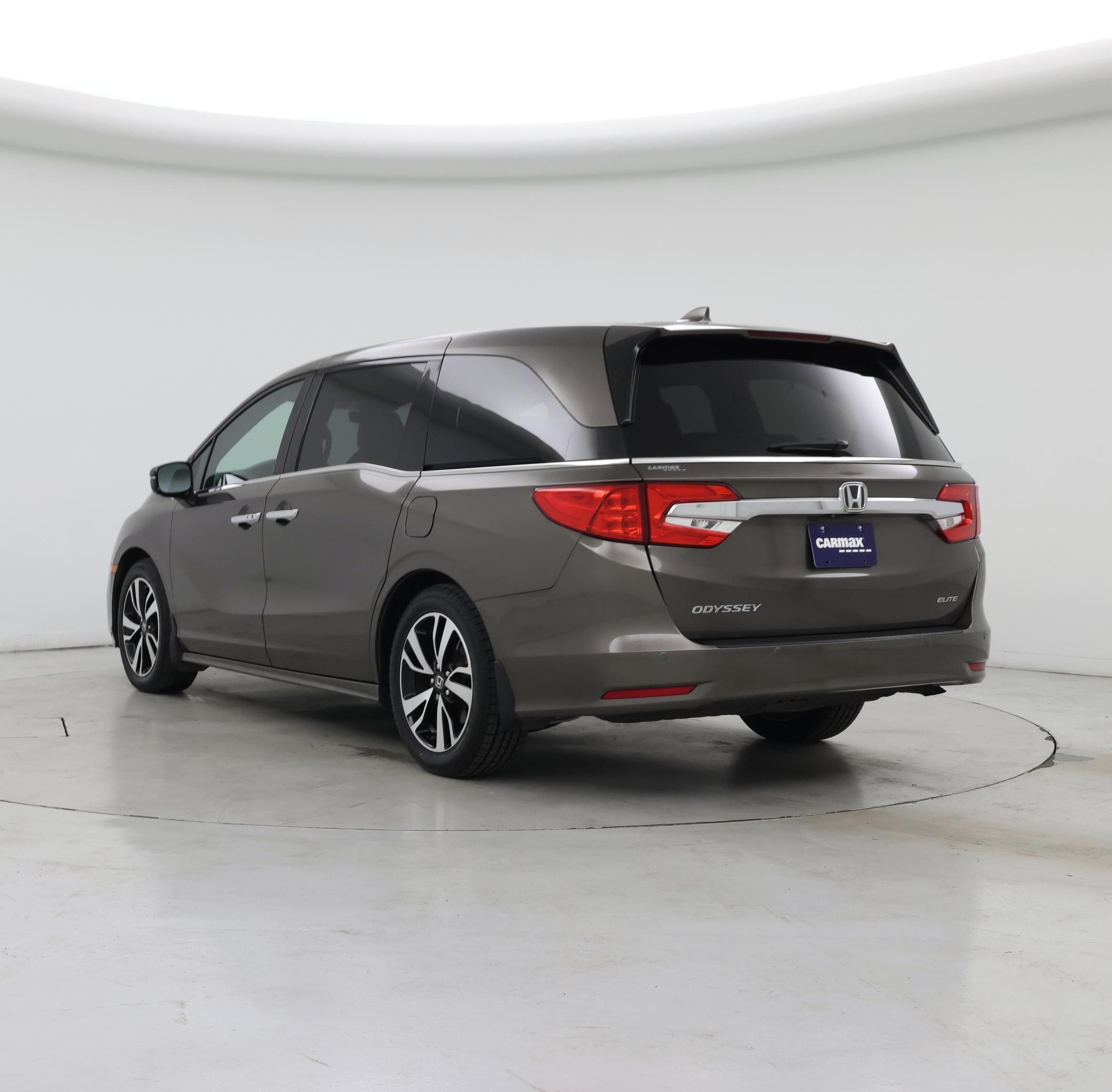Thumbnail: 2019 Honda Odyssey - 2