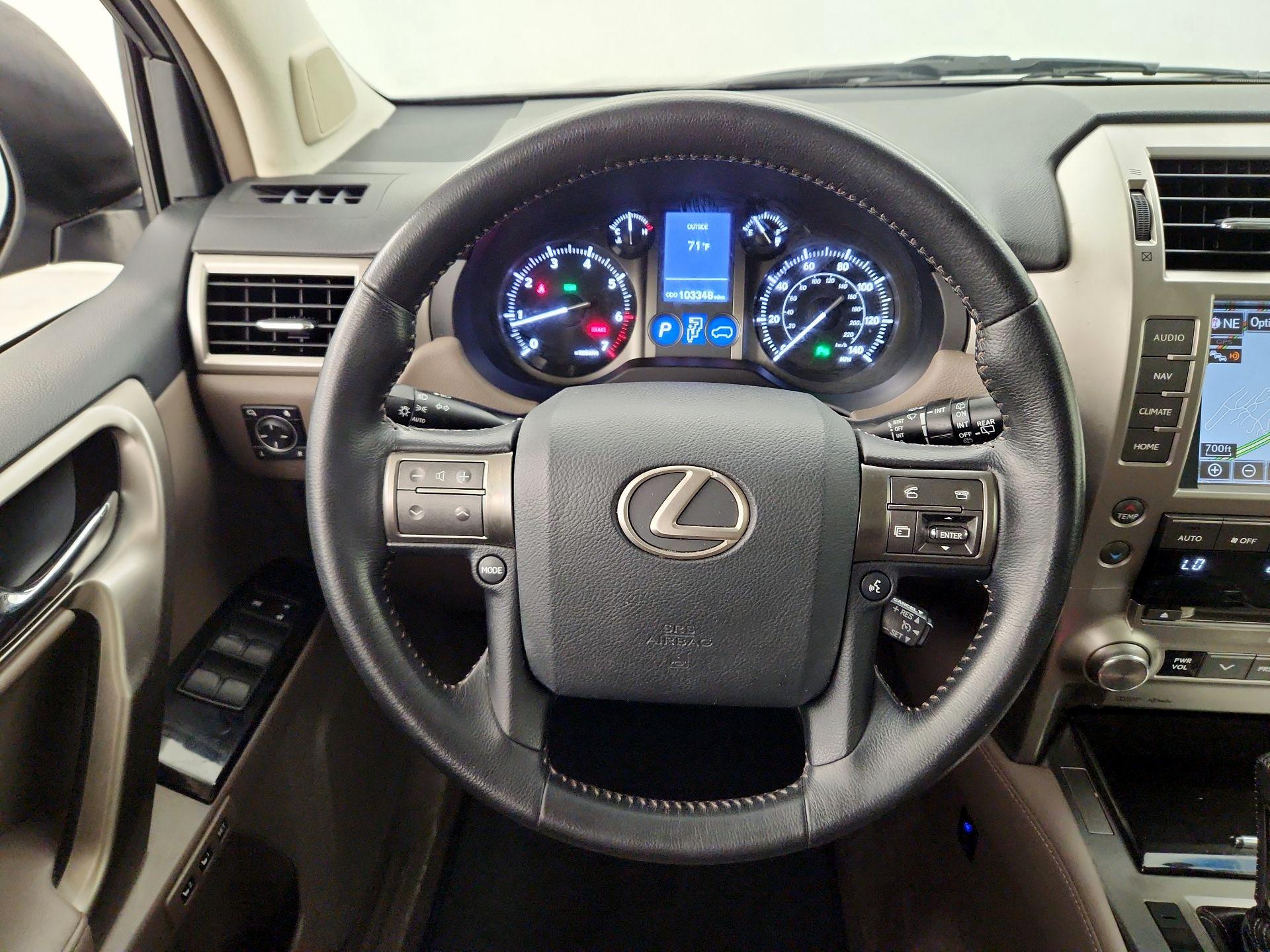 Thumbnail: 2016 Lexus GX - 10