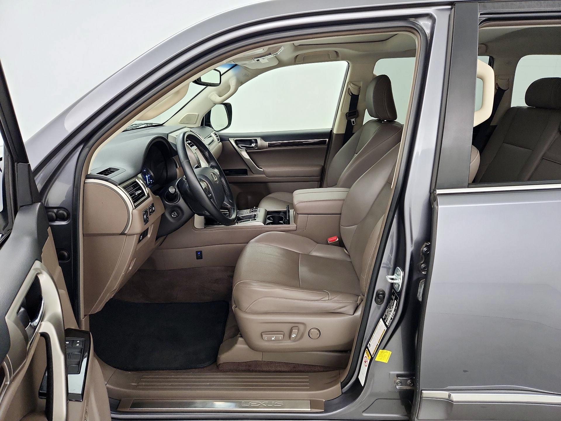 Thumbnail: 2016 Lexus GX - 11