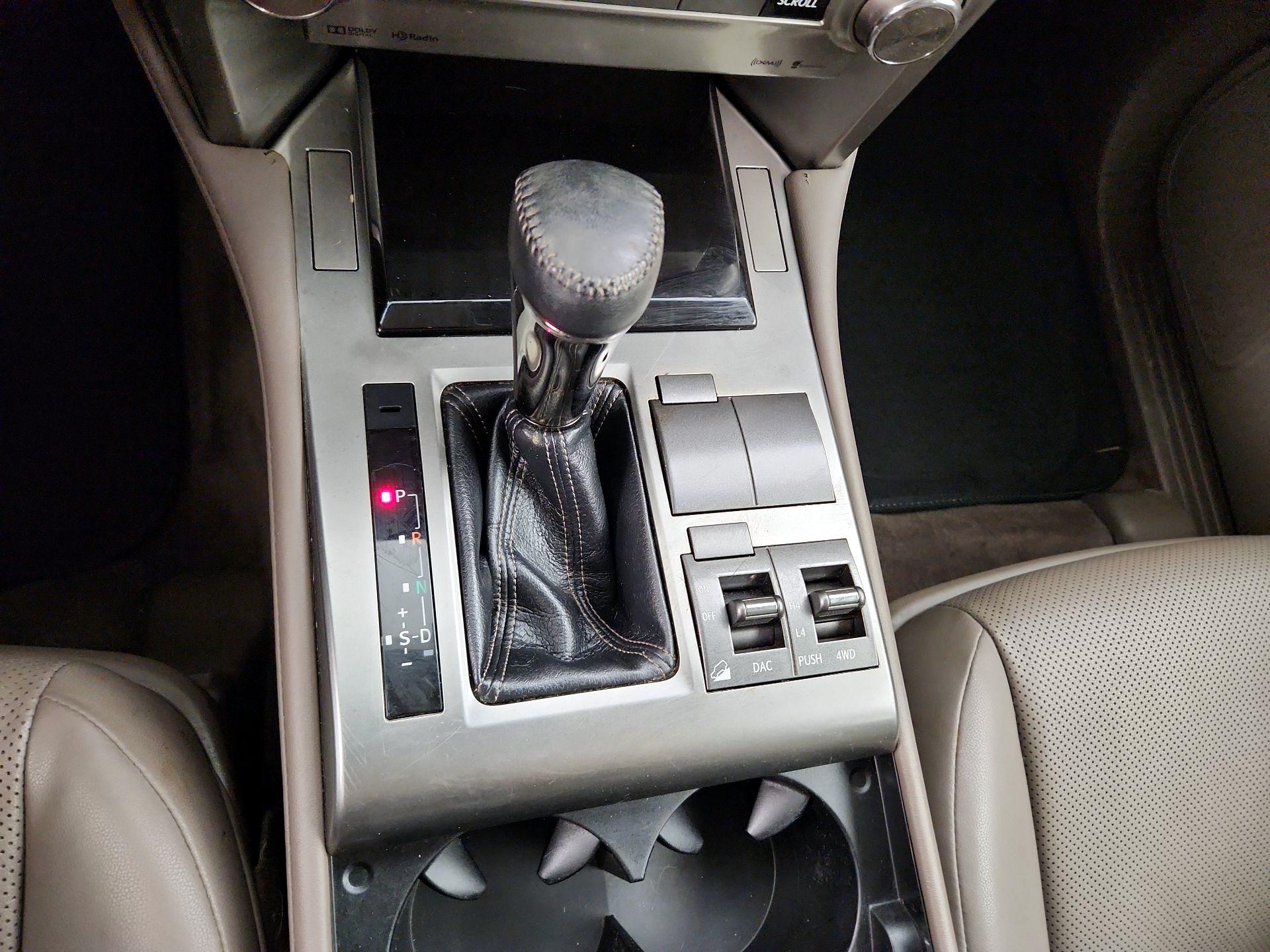 Thumbnail: 2016 Lexus GX - 18