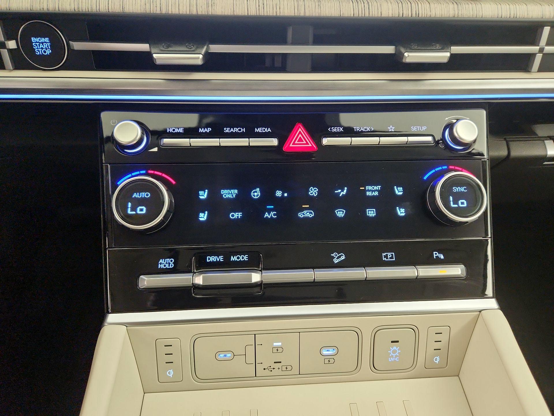 Thumbnail: 2025 Hyundai Santa Fe - 17