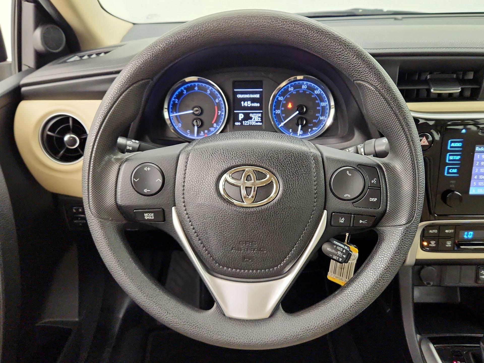 Thumbnail: 2018 Toyota Corolla - 10