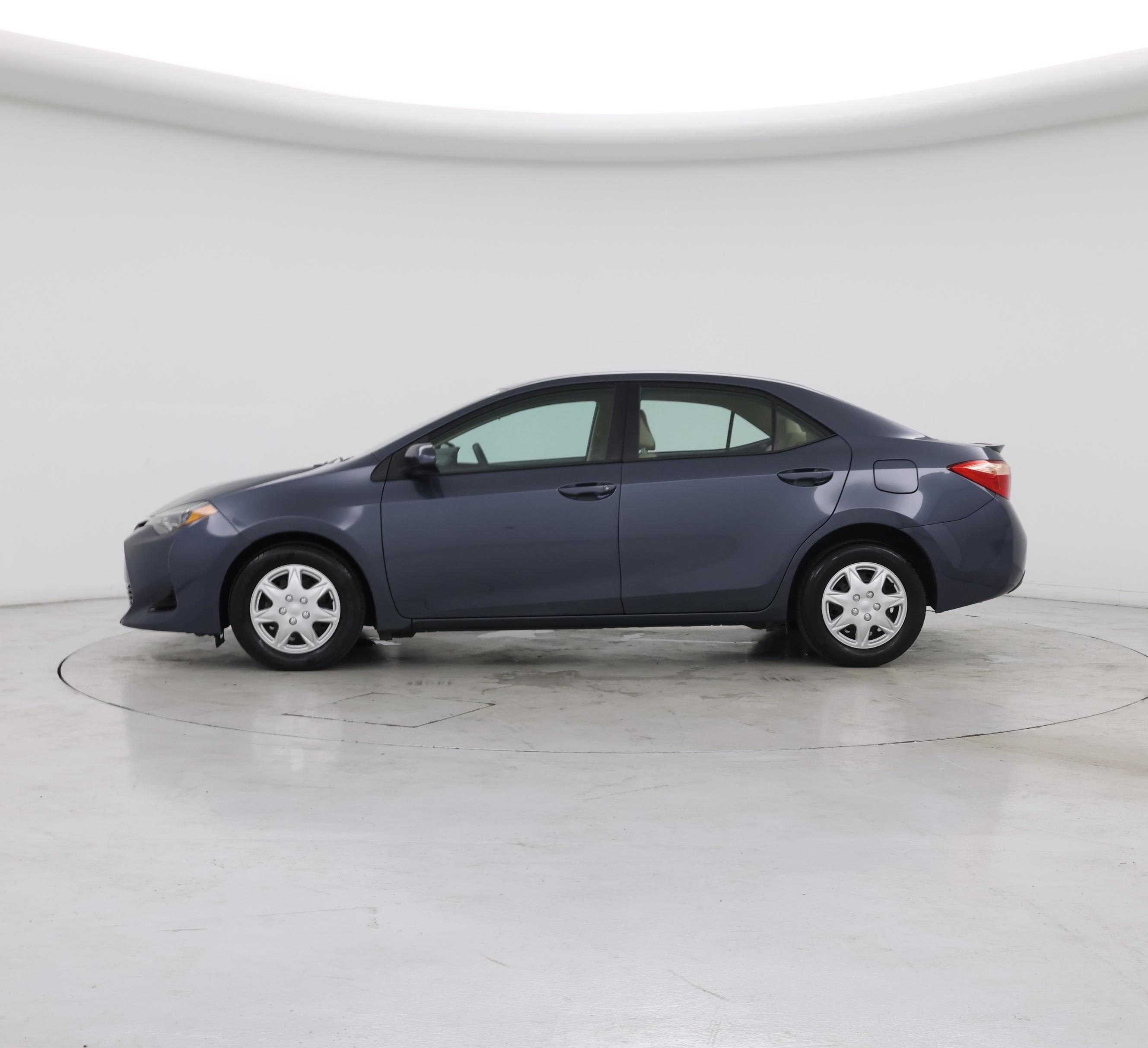 Thumbnail: 2018 Toyota Corolla - 3