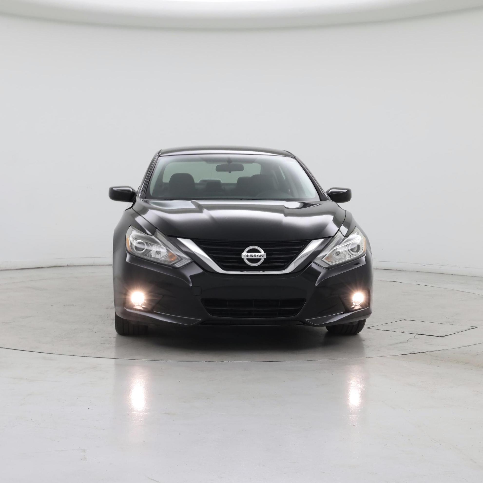 Thumbnail: 2018 Nissan Altima - 5