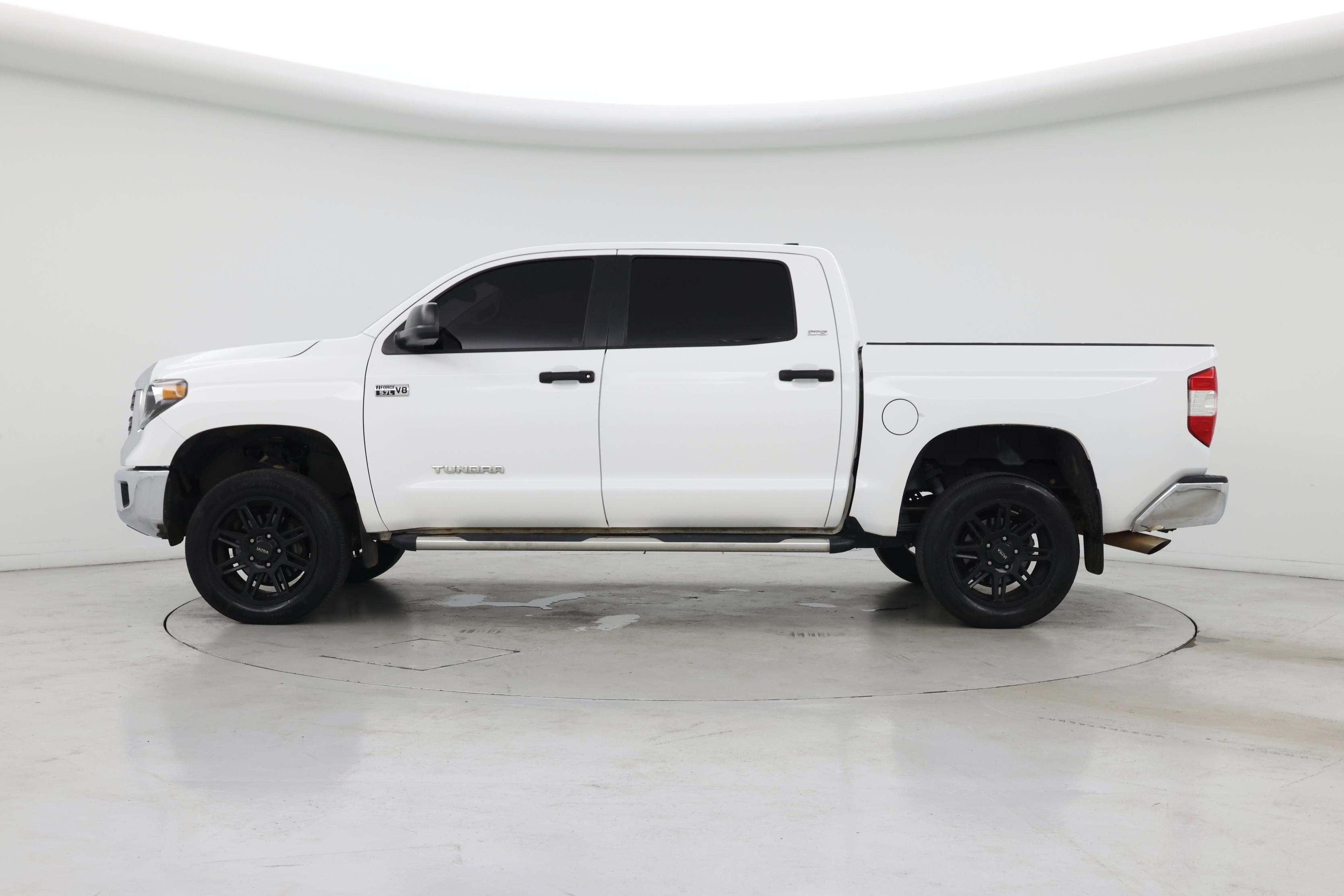 Thumbnail: 2020 Toyota Tundra - 3