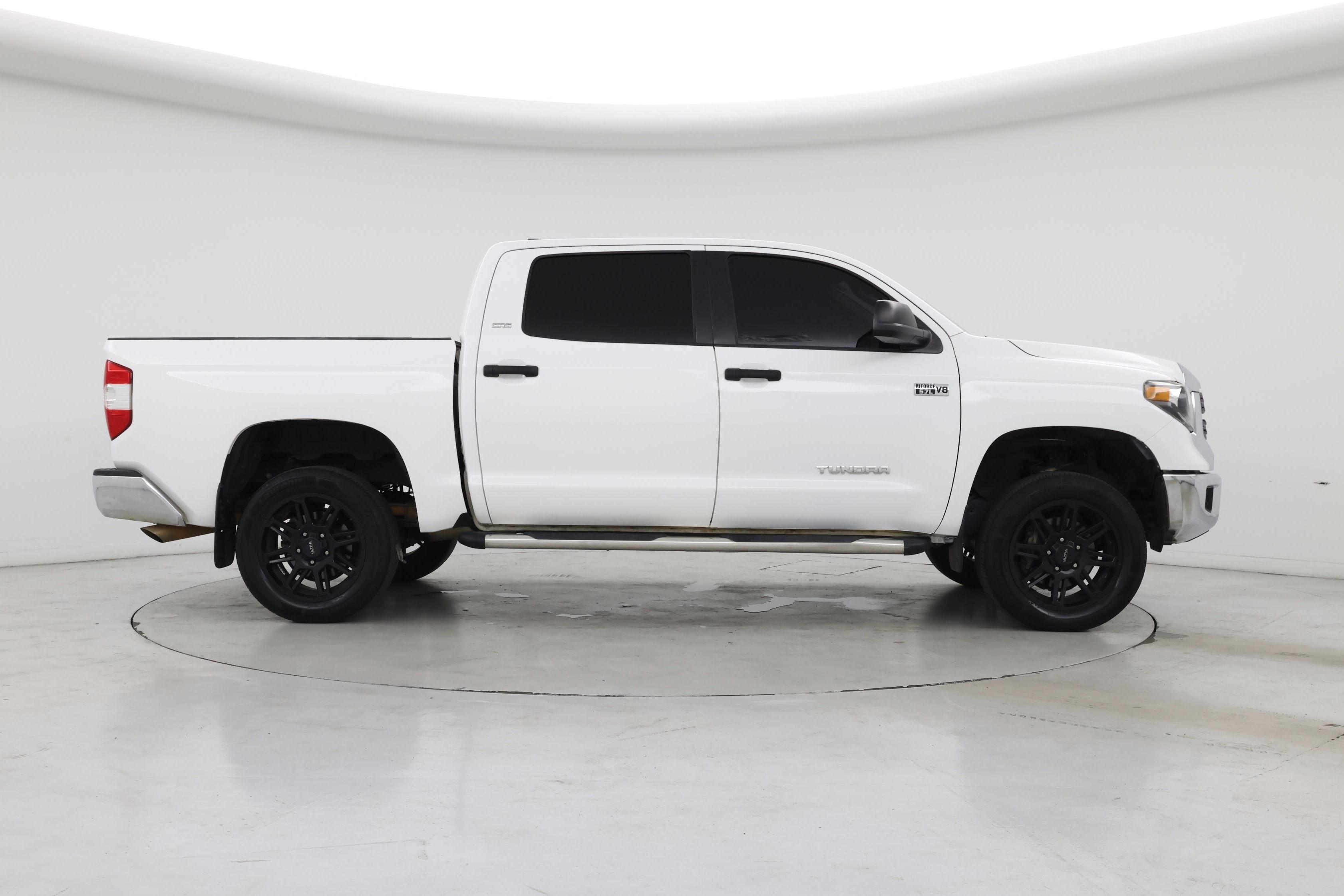 Thumbnail: 2020 Toyota Tundra - 7