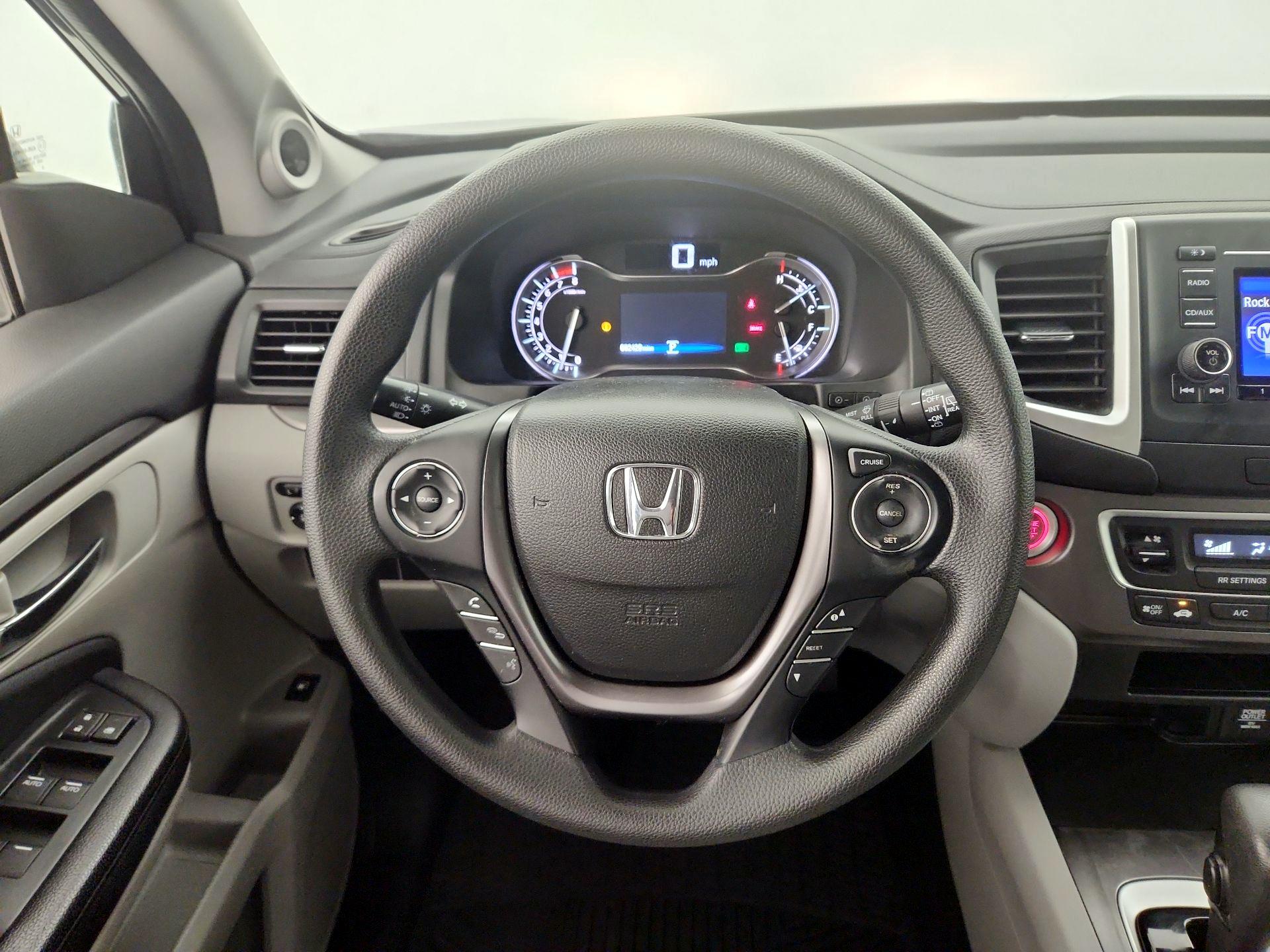 Thumbnail: 2016 Honda Pilot - 10