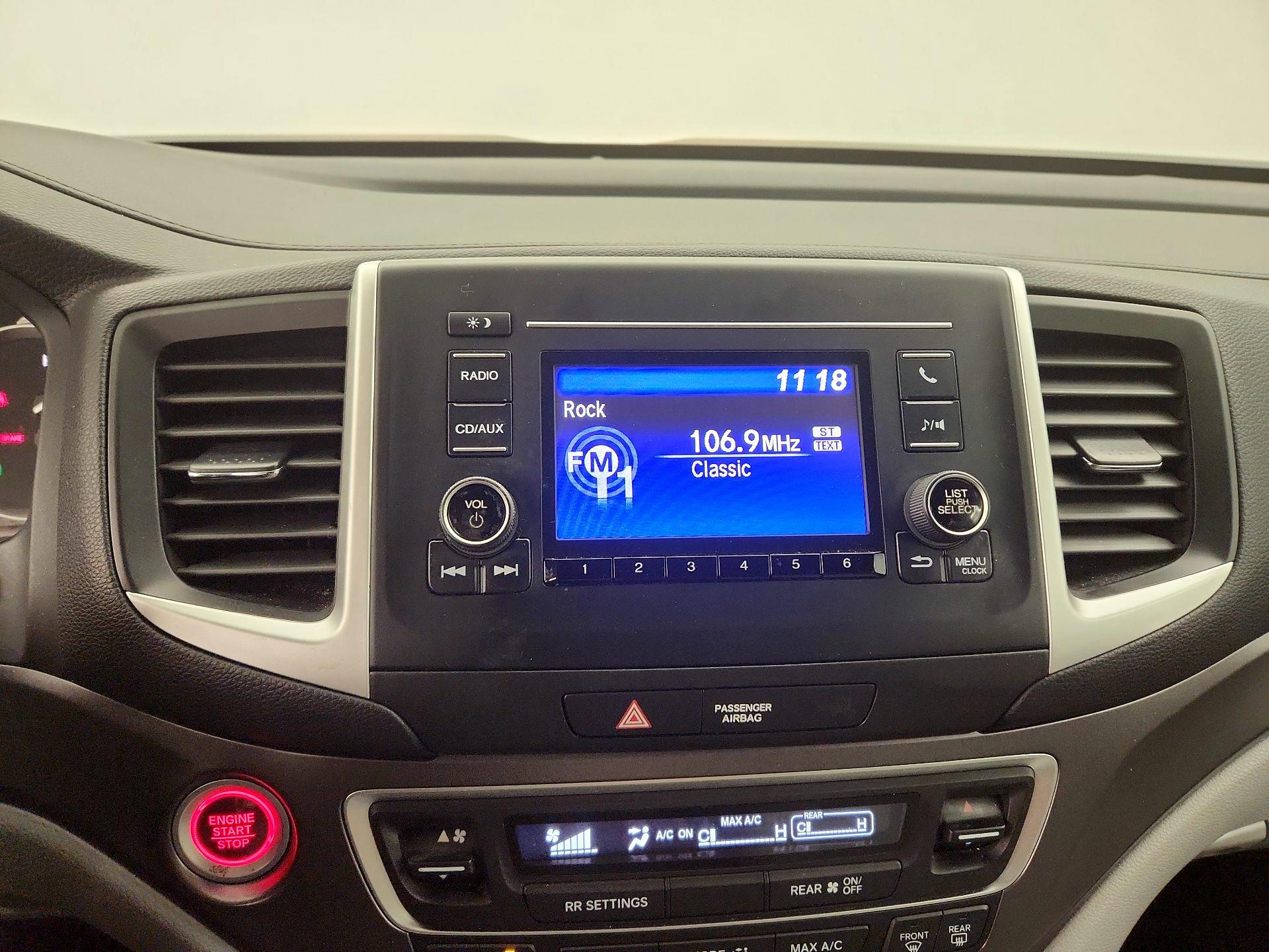 Thumbnail: 2016 Honda Pilot - 15