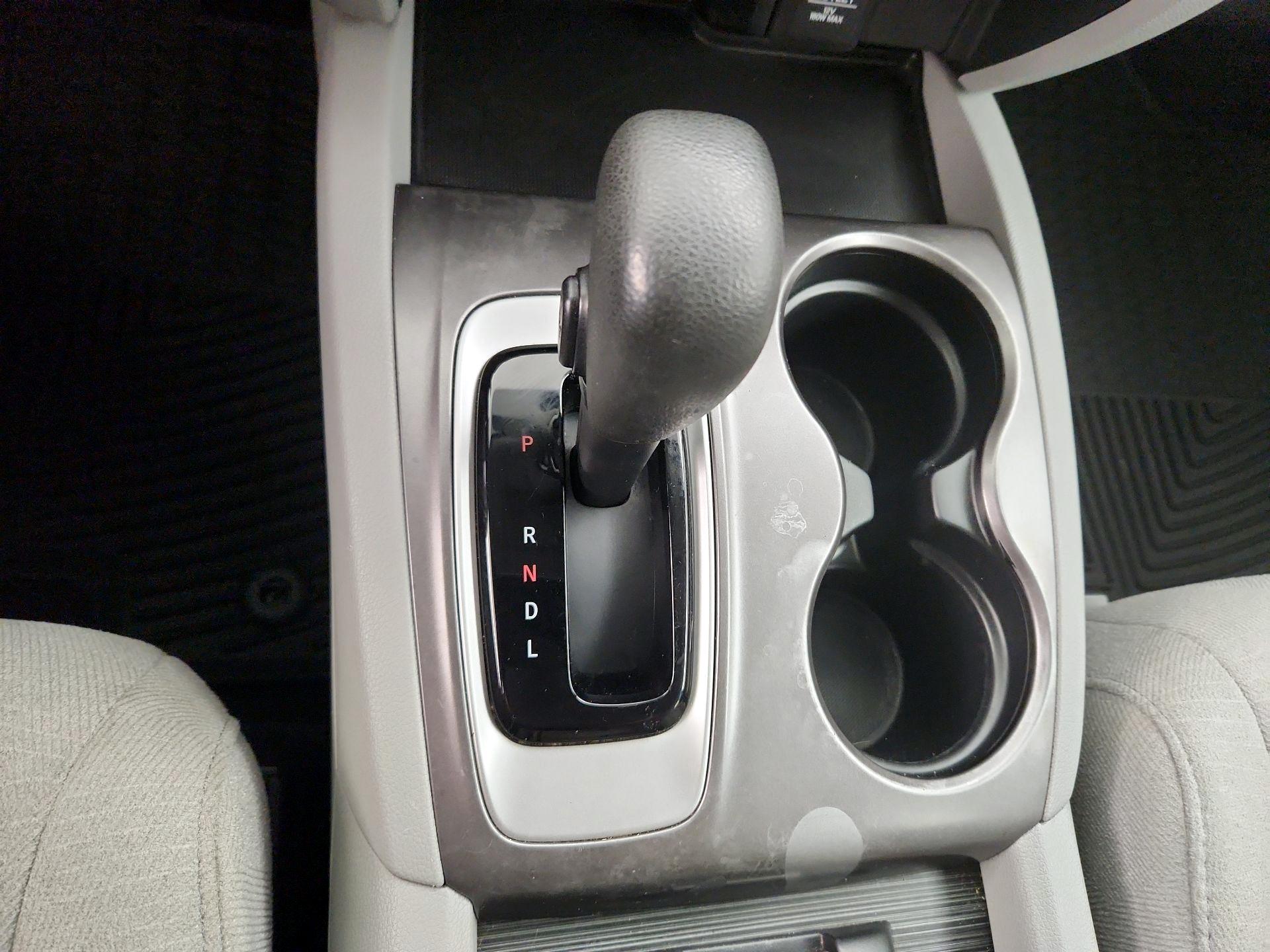 Thumbnail: 2016 Honda Pilot - 17