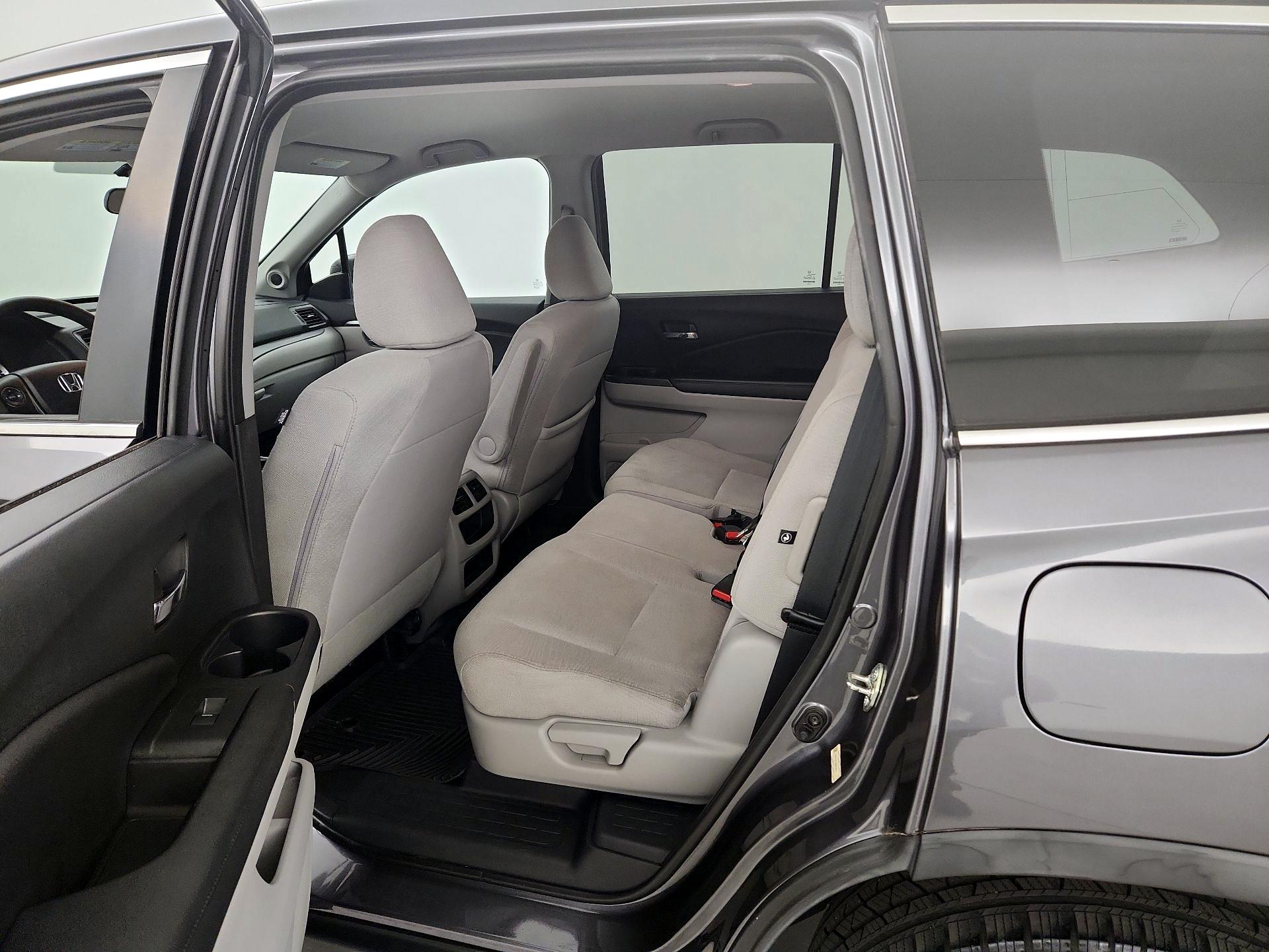 Thumbnail: 2016 Honda Pilot - 19