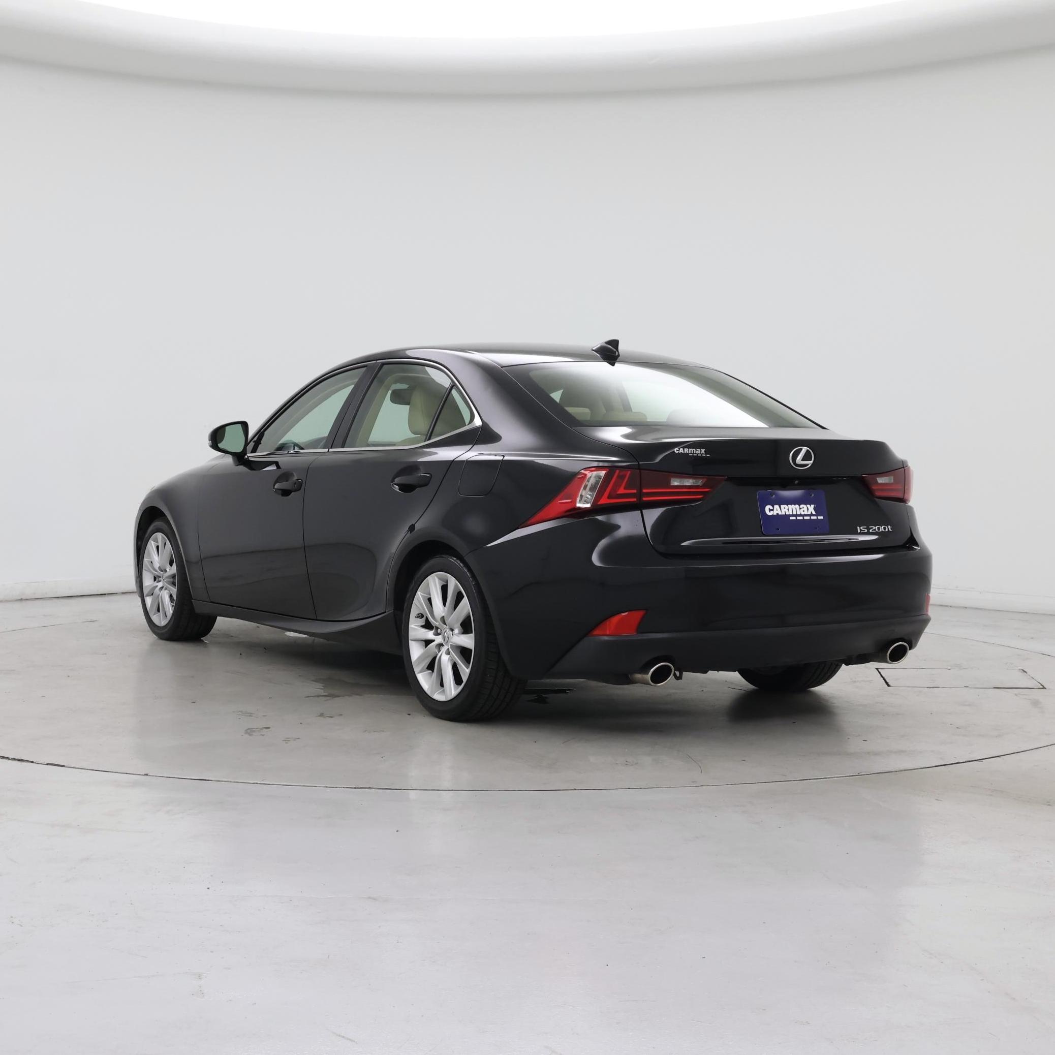 Thumbnail: 2016 Lexus IS - 2