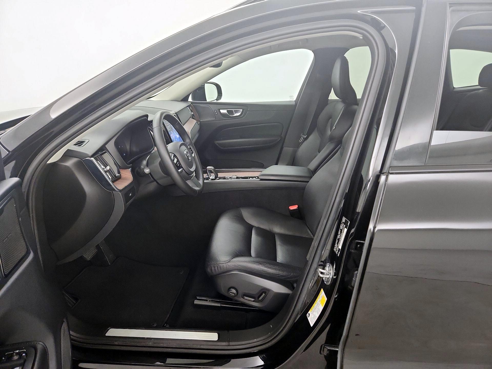 Thumbnail: 2024 Volvo XC60 - 11