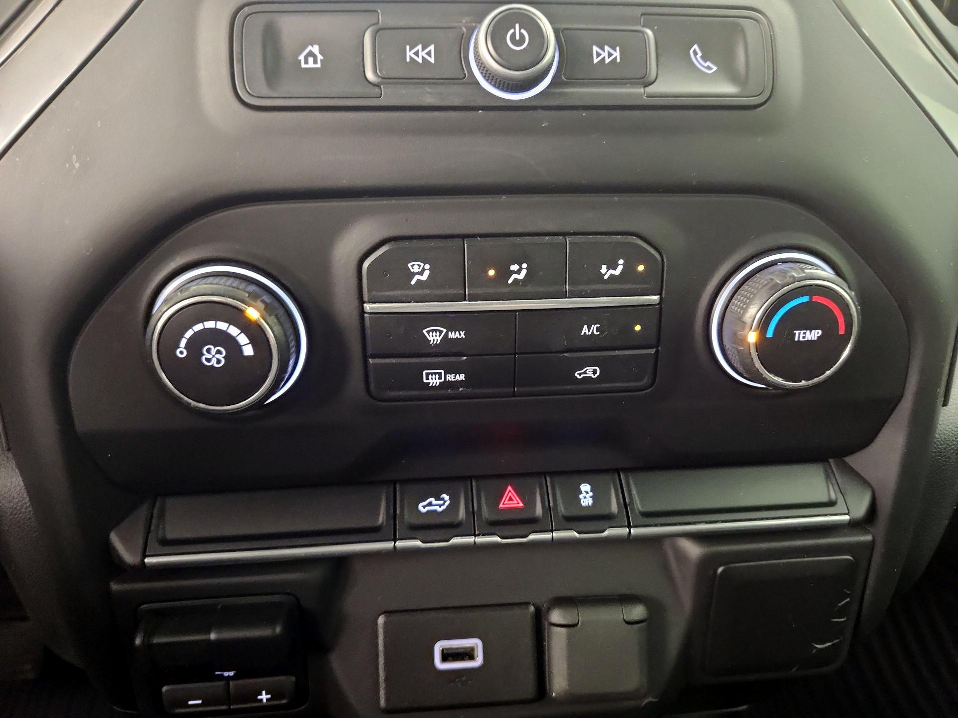 Thumbnail: 2020 Chevrolet Silverado 1500 - 16