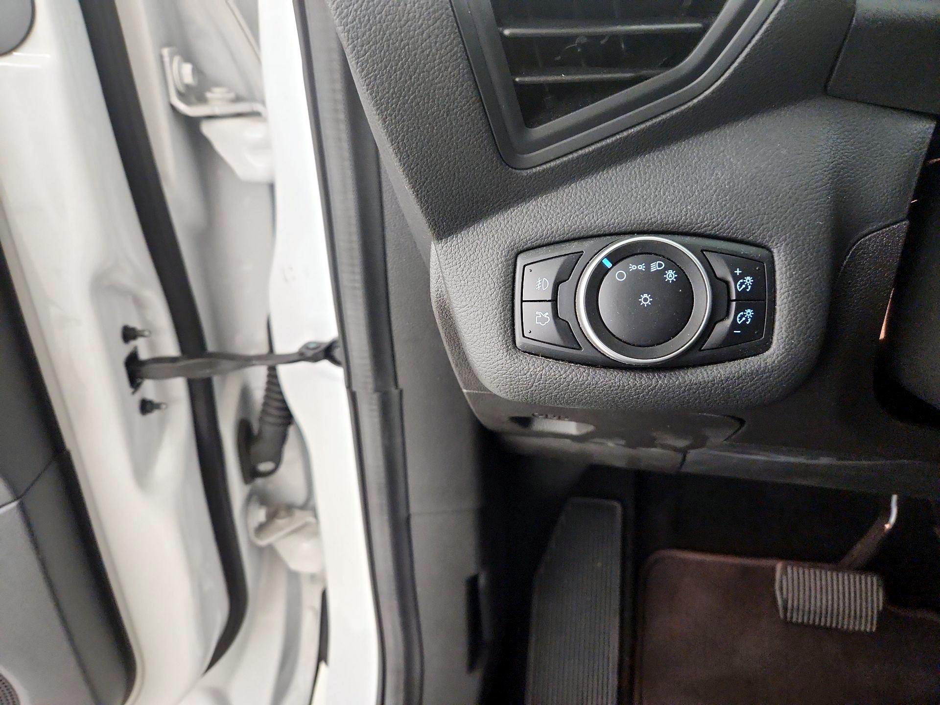 Thumbnail: 2016 Ford Escape - 13