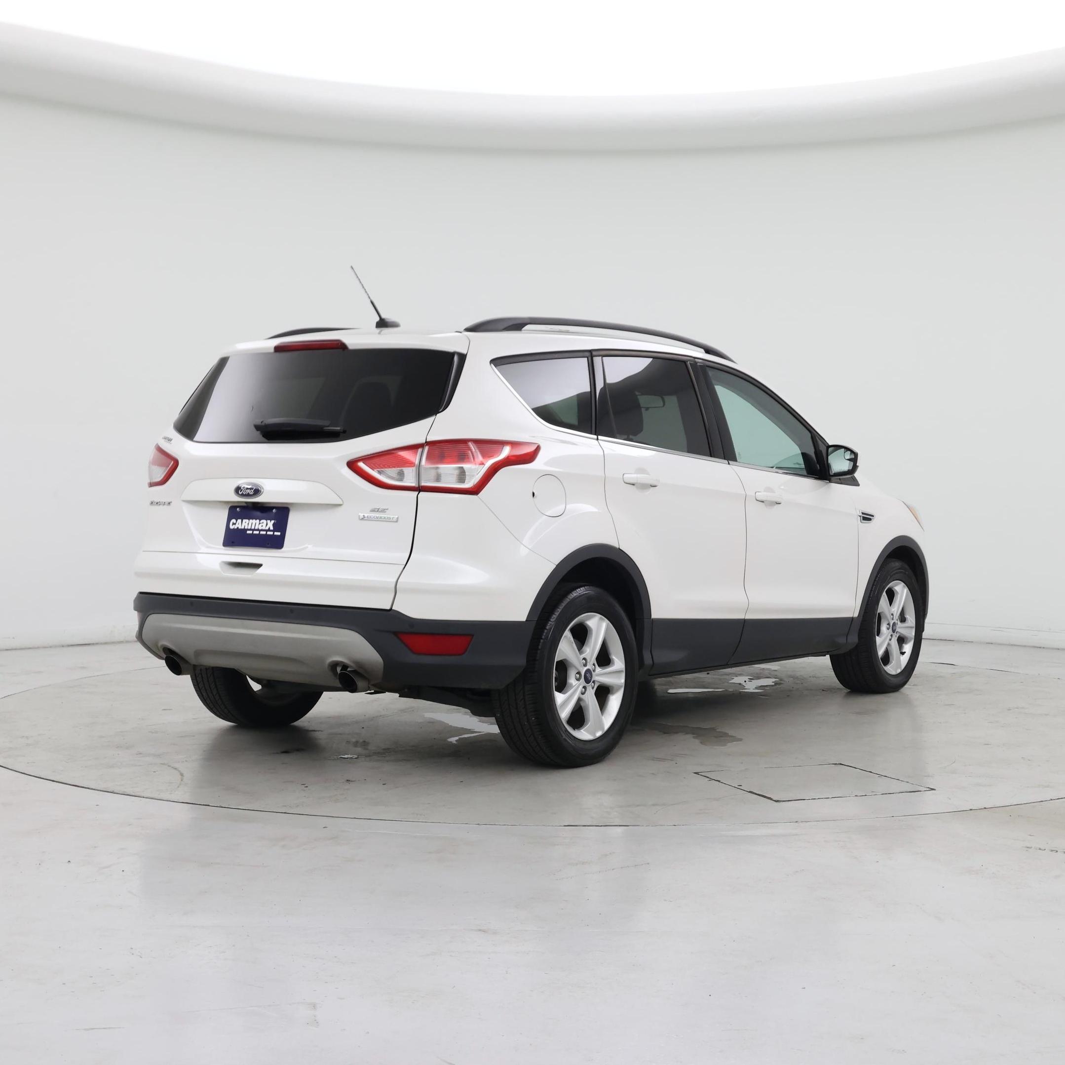 Thumbnail: 2016 Ford Escape - 8