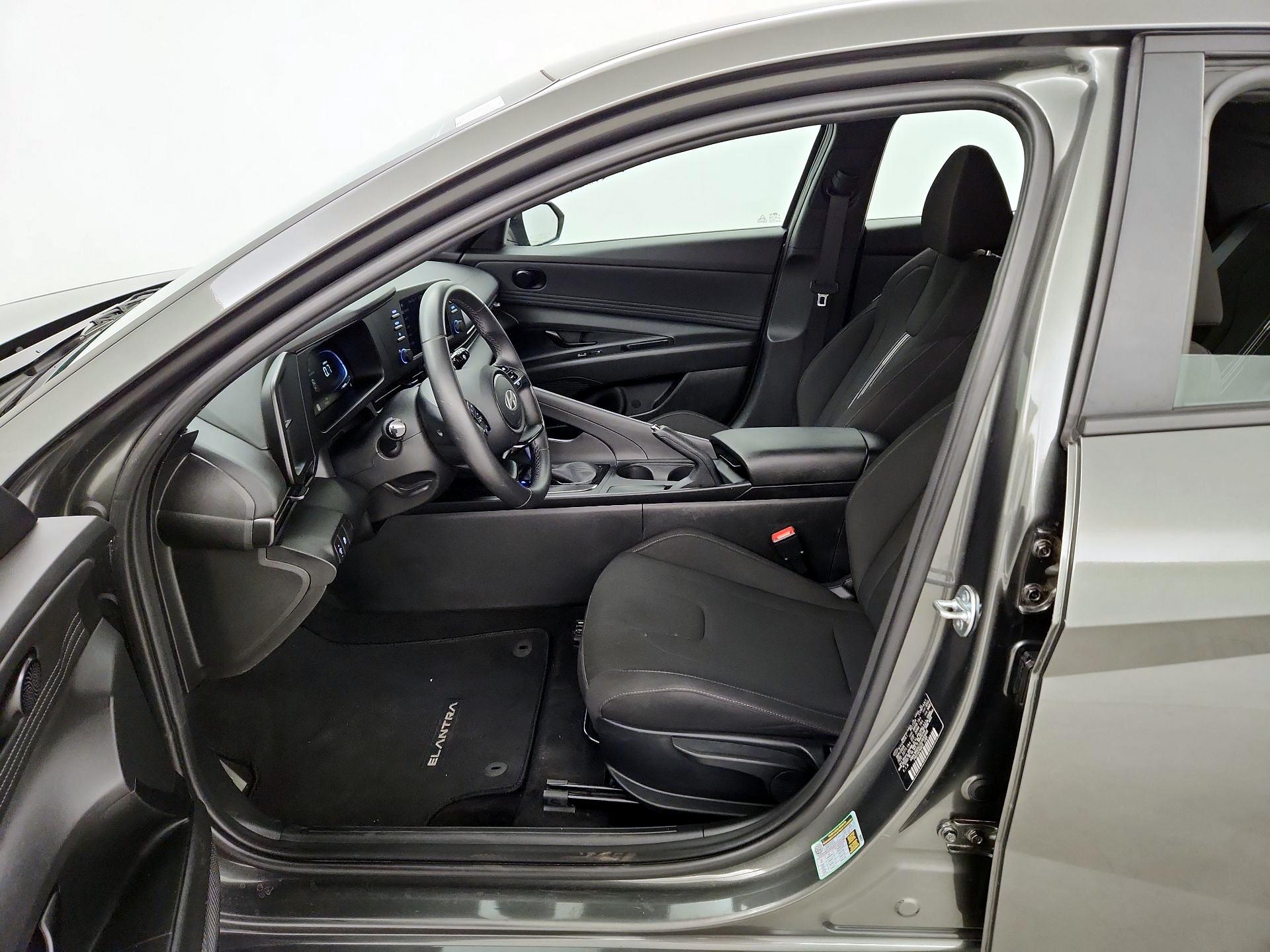 Thumbnail: 2025 Hyundai Elantra - 11