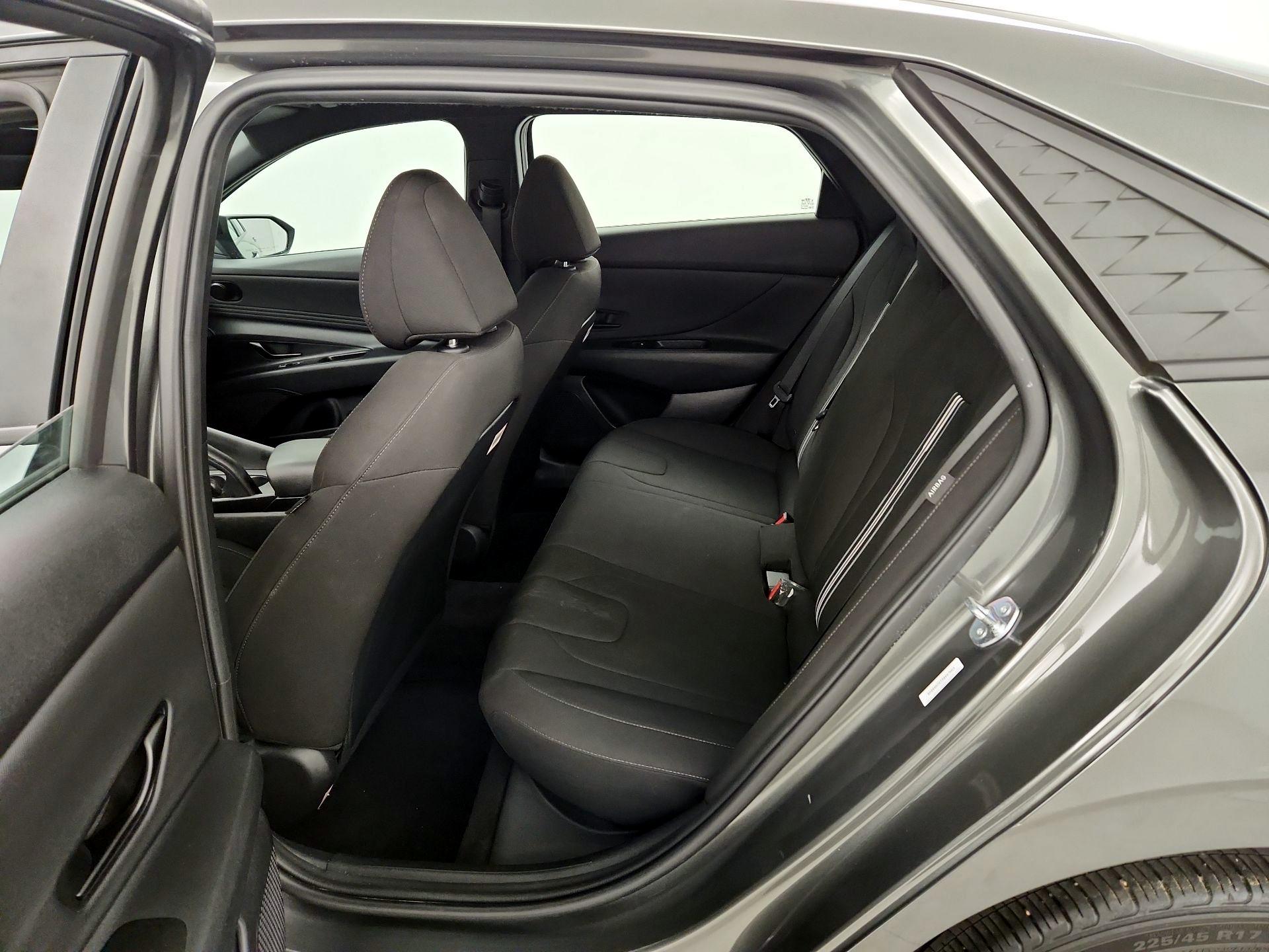 Thumbnail: 2025 Hyundai Elantra - 19