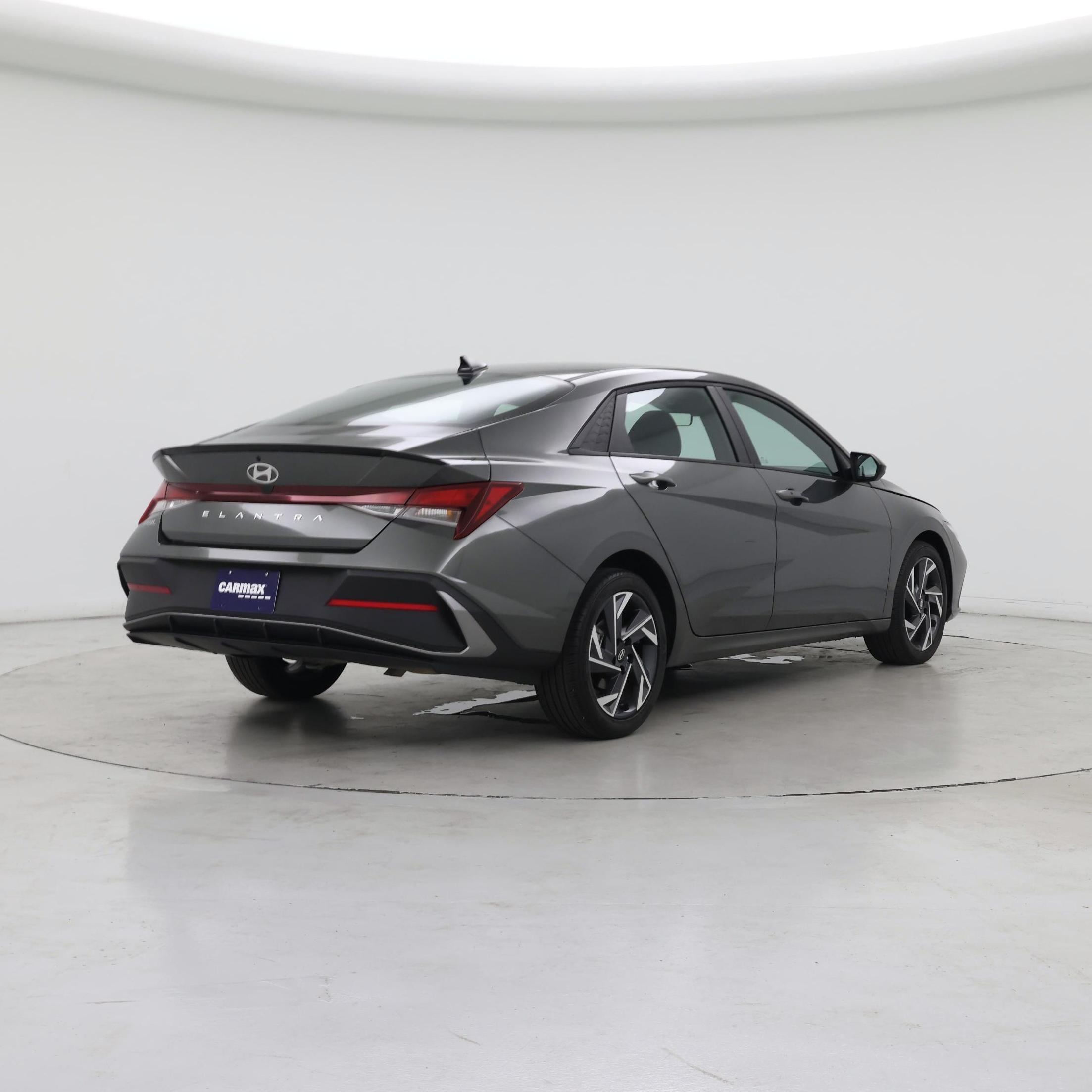 Thumbnail: 2025 Hyundai Elantra - 8