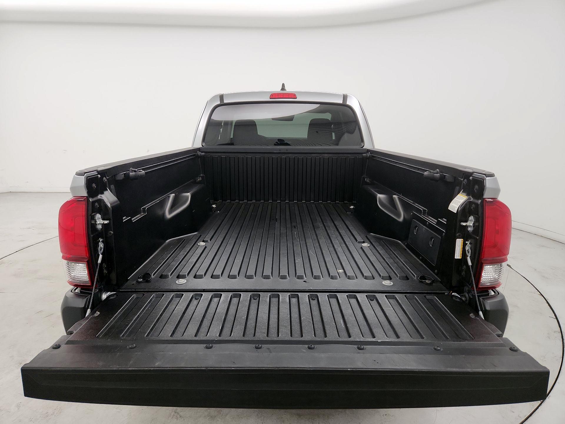 Thumbnail: 2022 Toyota Tacoma - 19