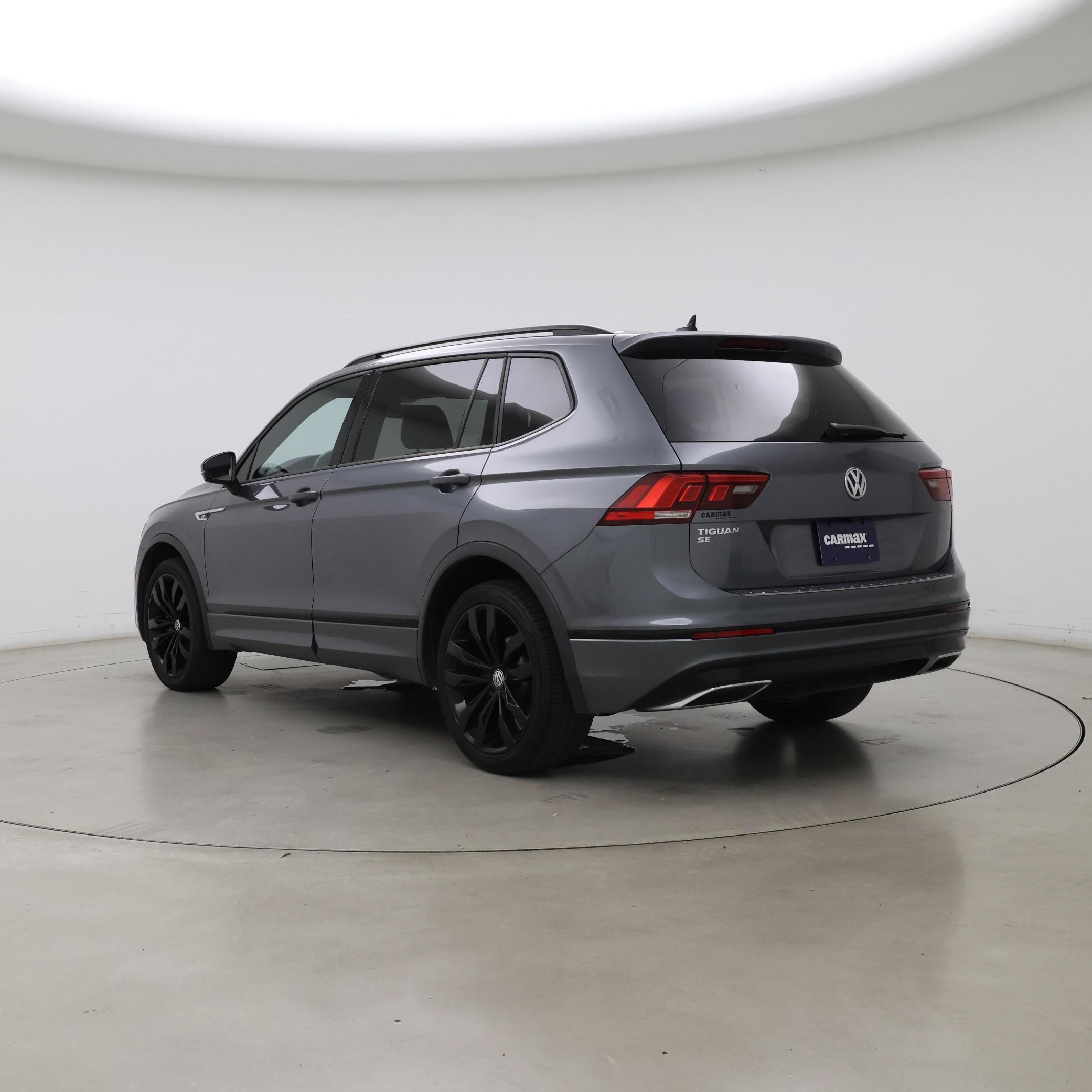 Thumbnail: 2021 Volkswagen Tiguan - 2