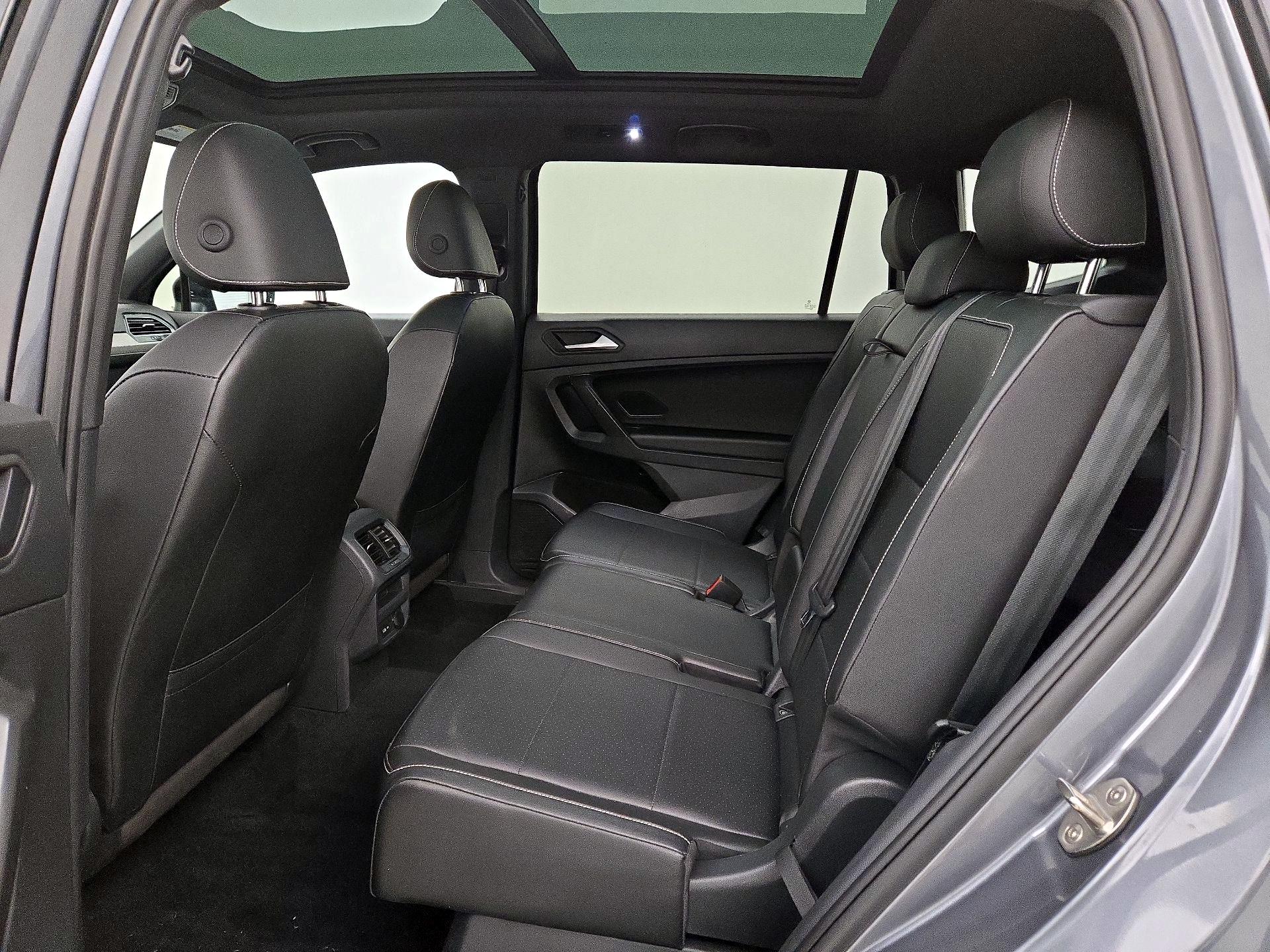 Thumbnail: 2021 Volkswagen Tiguan - 20