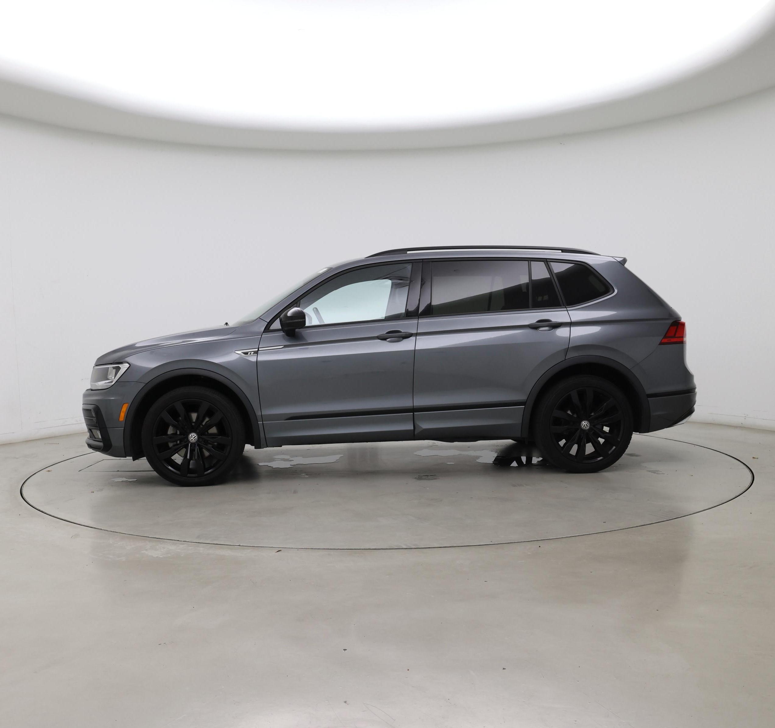 Thumbnail: 2021 Volkswagen Tiguan - 3
