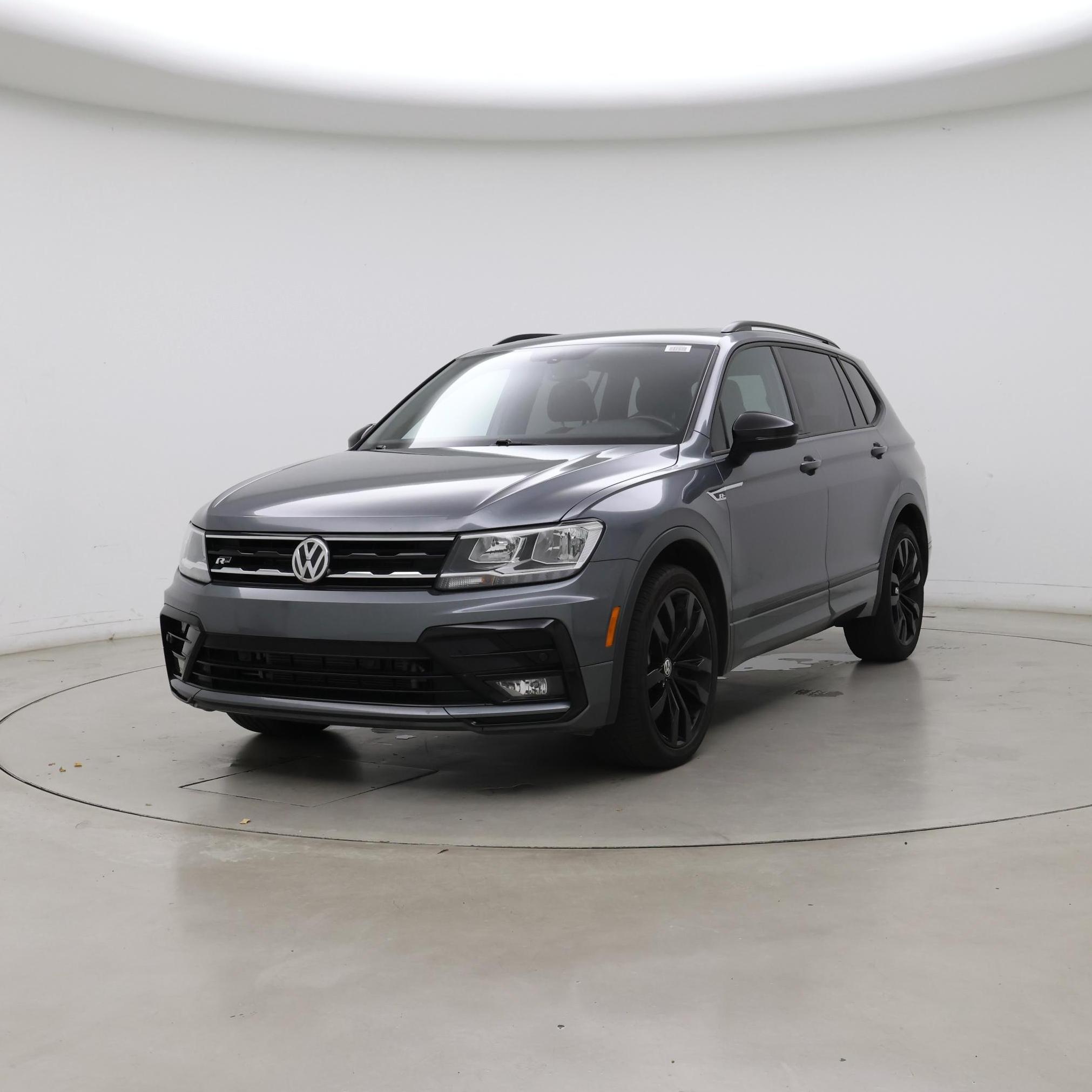 Thumbnail: 2021 Volkswagen Tiguan - 4