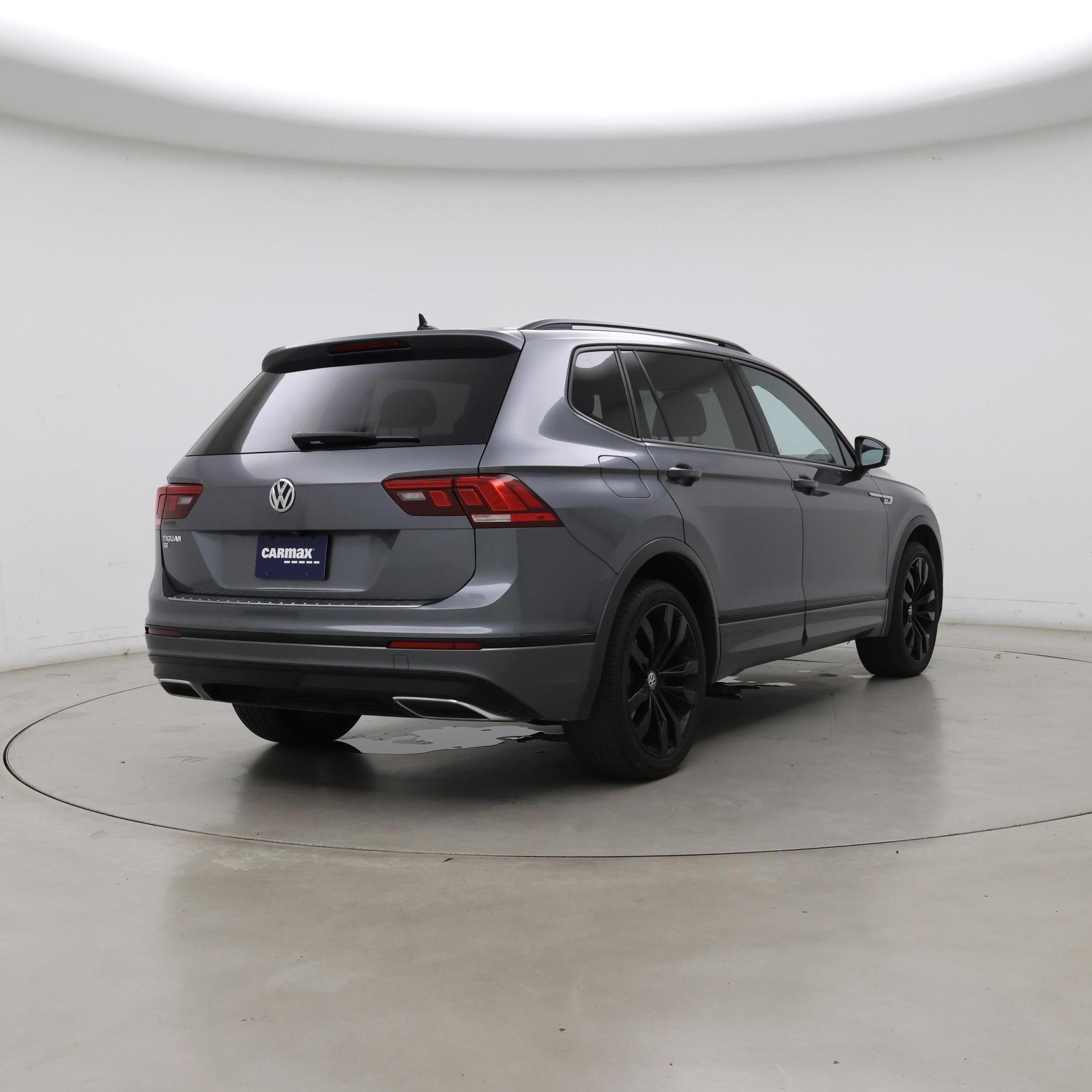 Thumbnail: 2021 Volkswagen Tiguan - 8