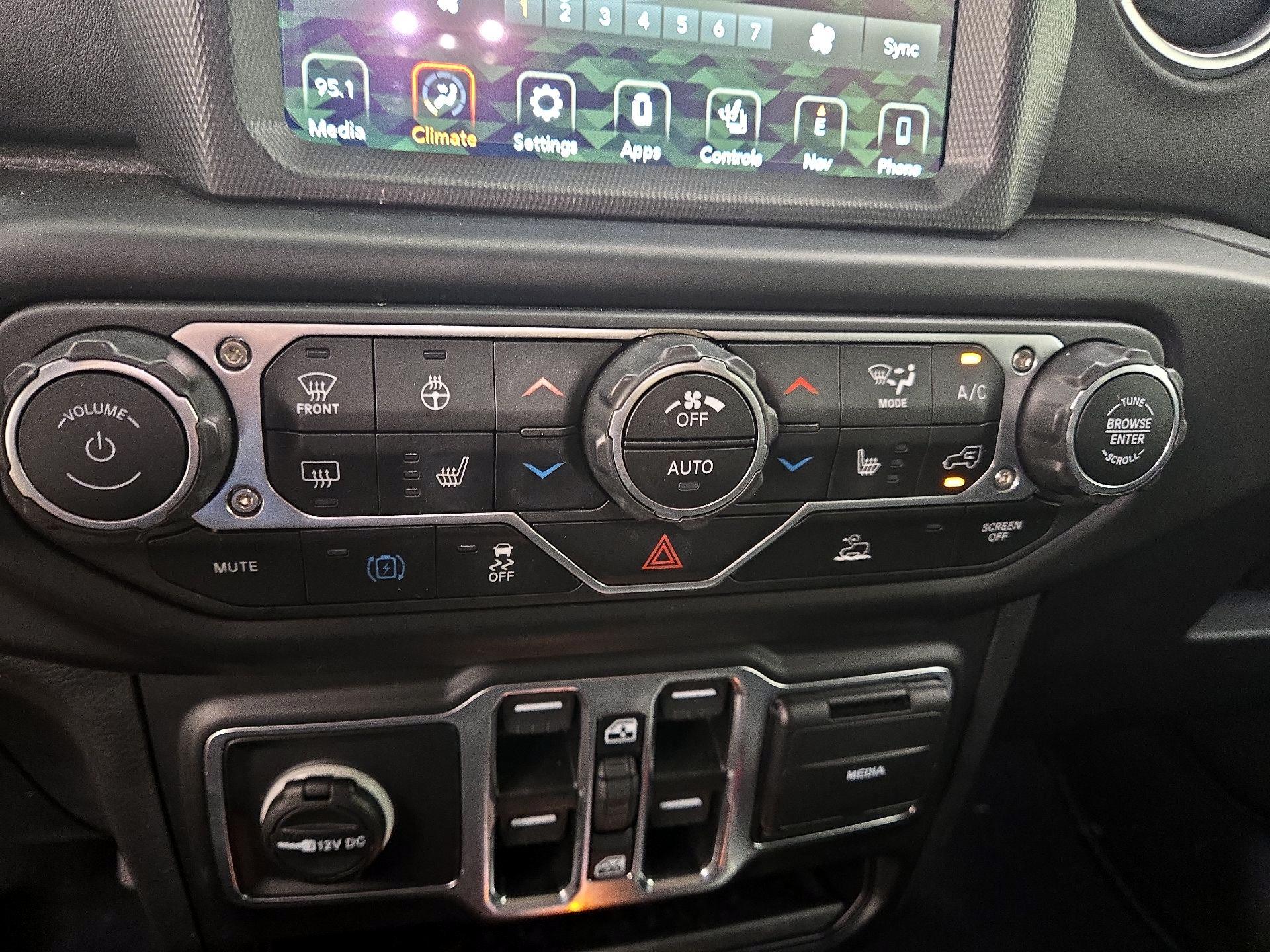Thumbnail: 2023 Jeep Wrangler - 17