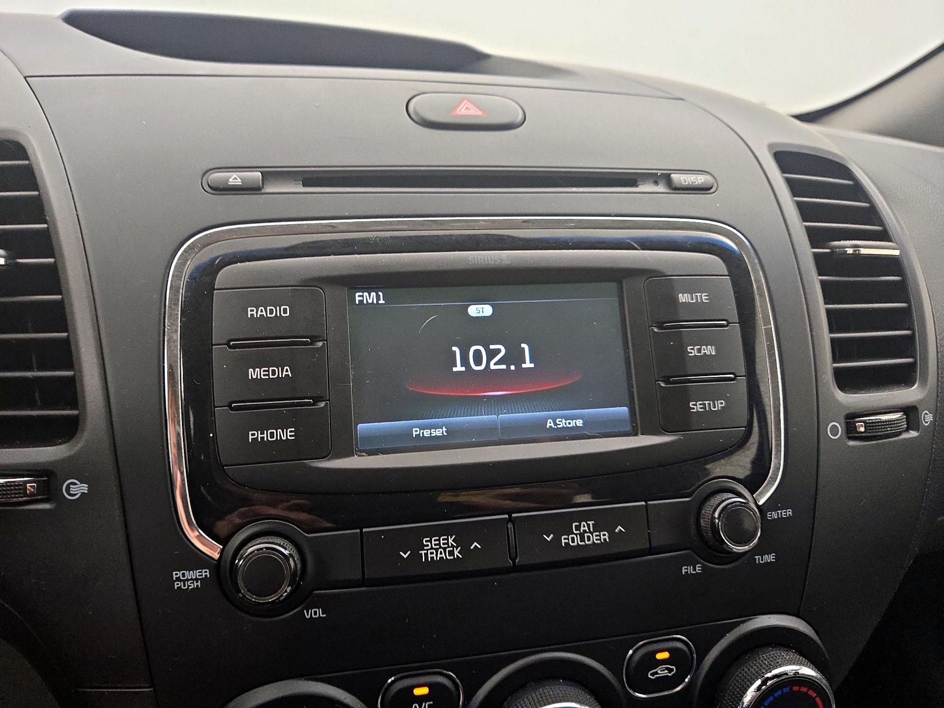 Thumbnail: 2017 Kia Forte - 15