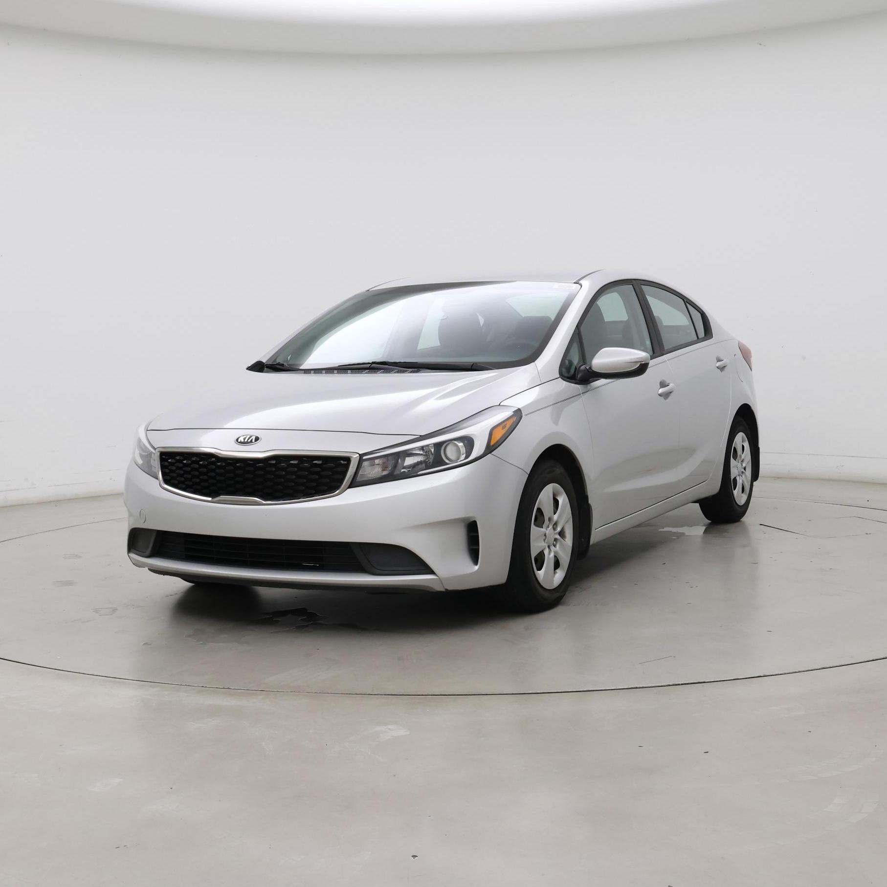 Thumbnail: 2017 Kia Forte - 4