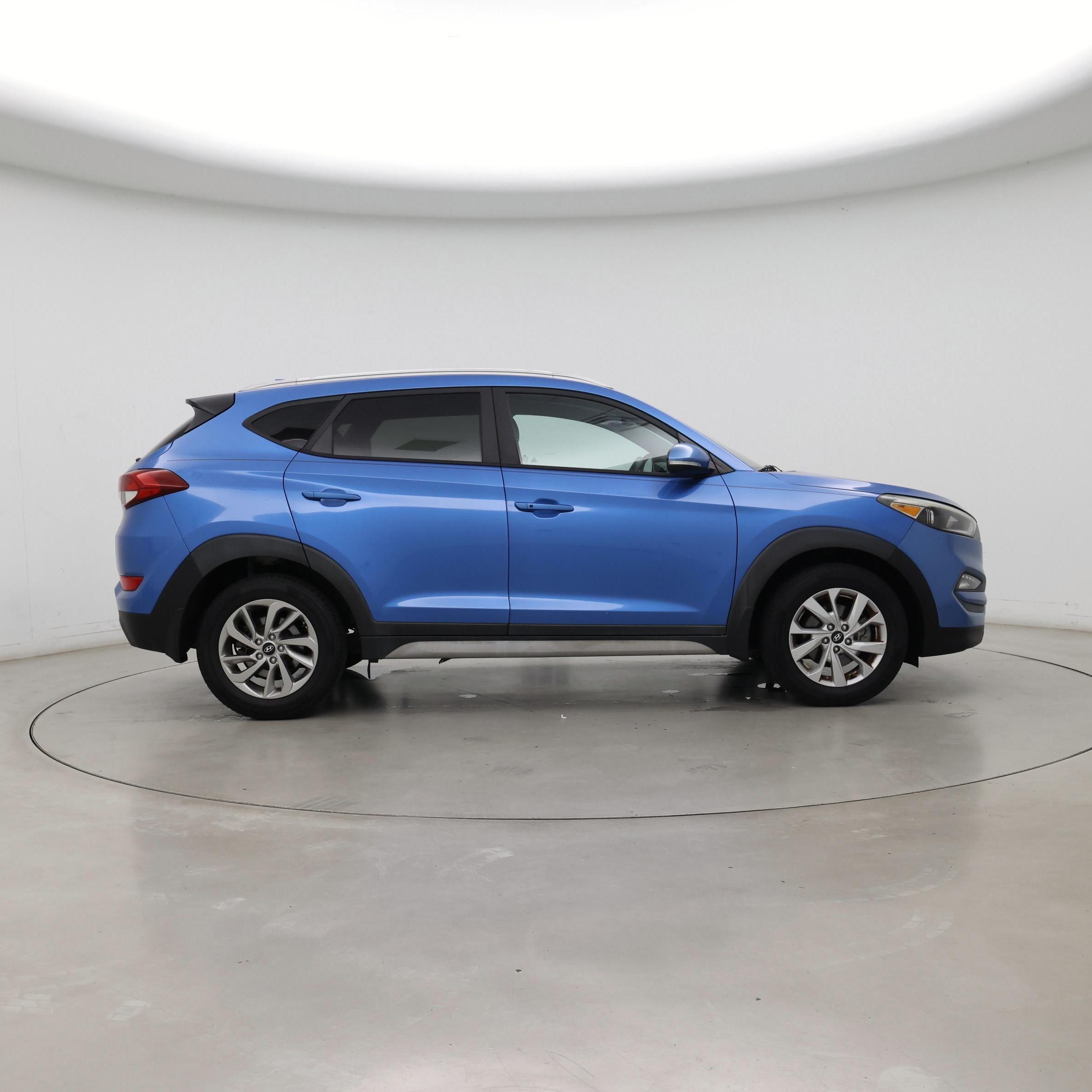 Thumbnail: 2017 Hyundai Tucson - 7