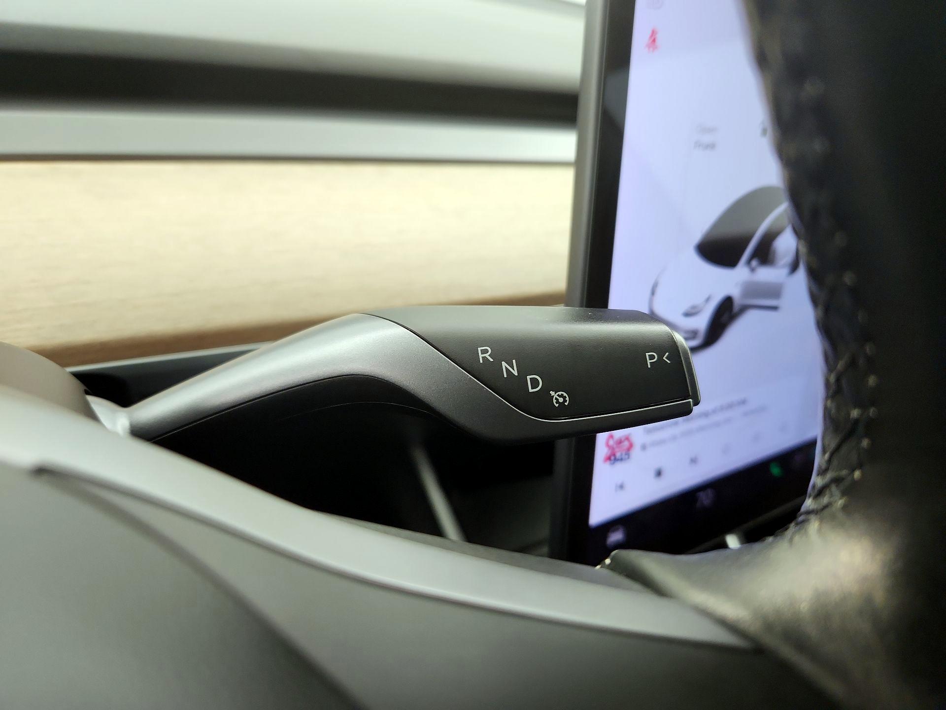 Thumbnail: 2019 Tesla Model 3 - 17