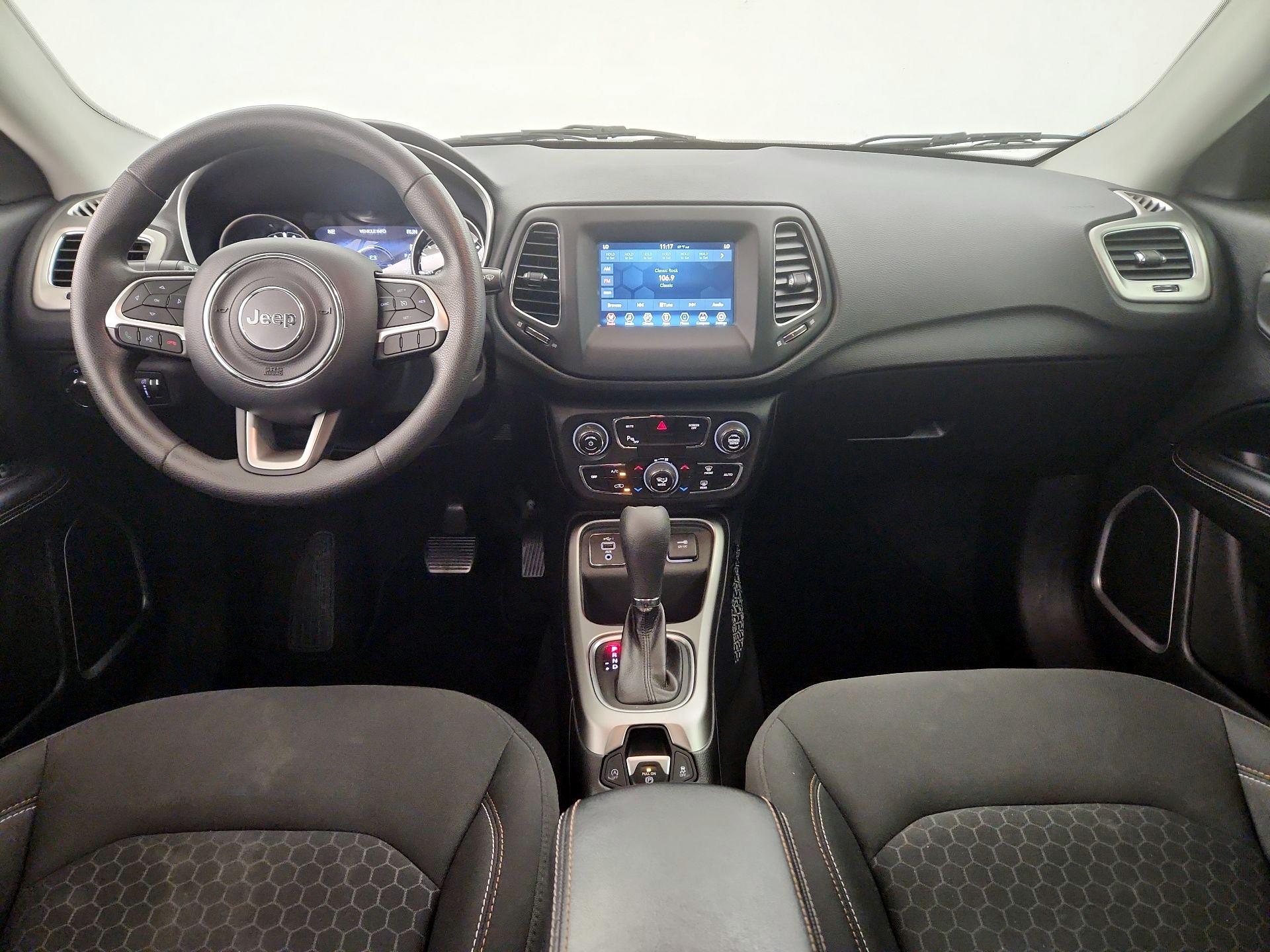 Thumbnail: 2019 Jeep Compass - 9