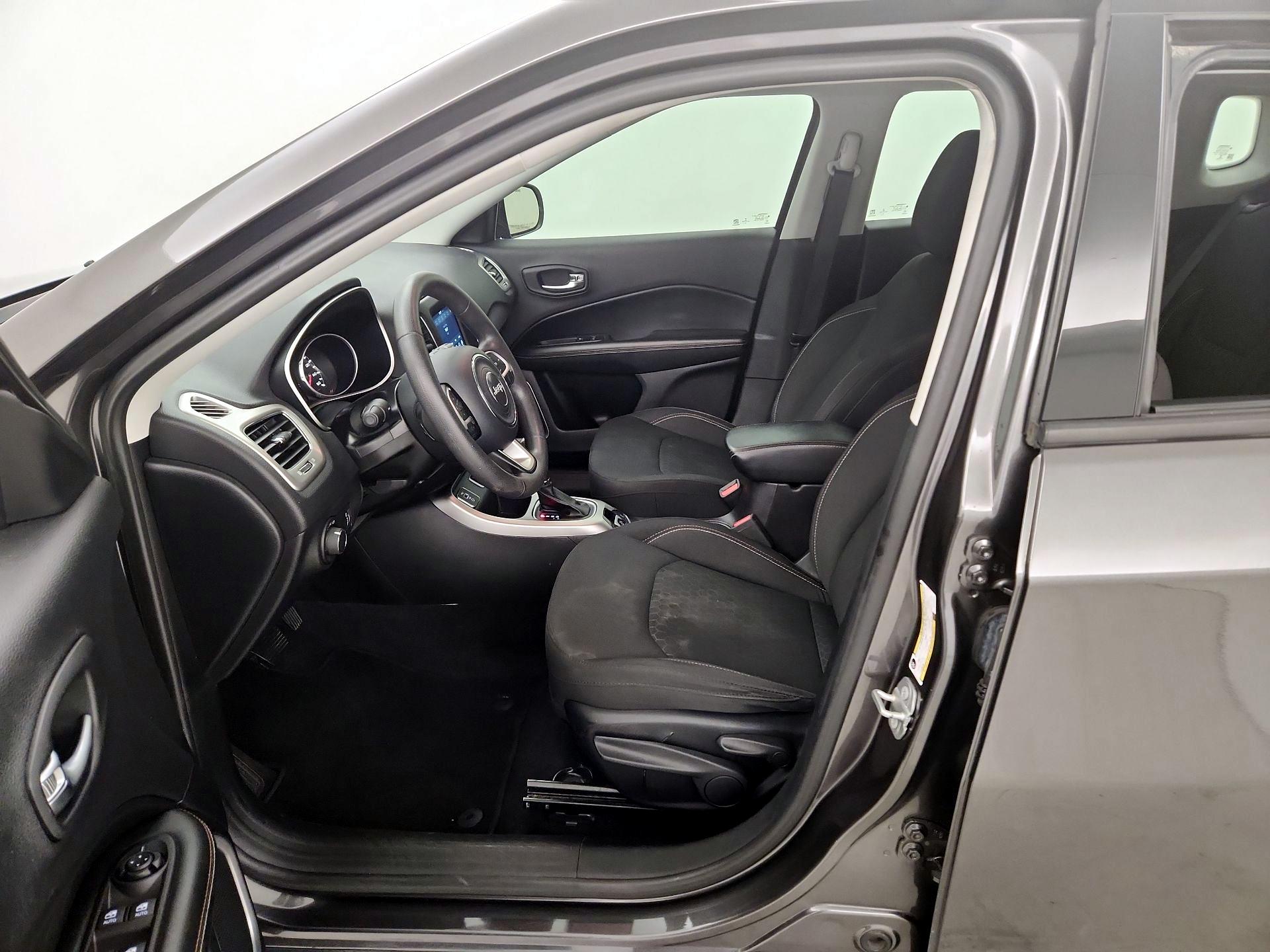 Thumbnail: 2019 Jeep Compass - 11