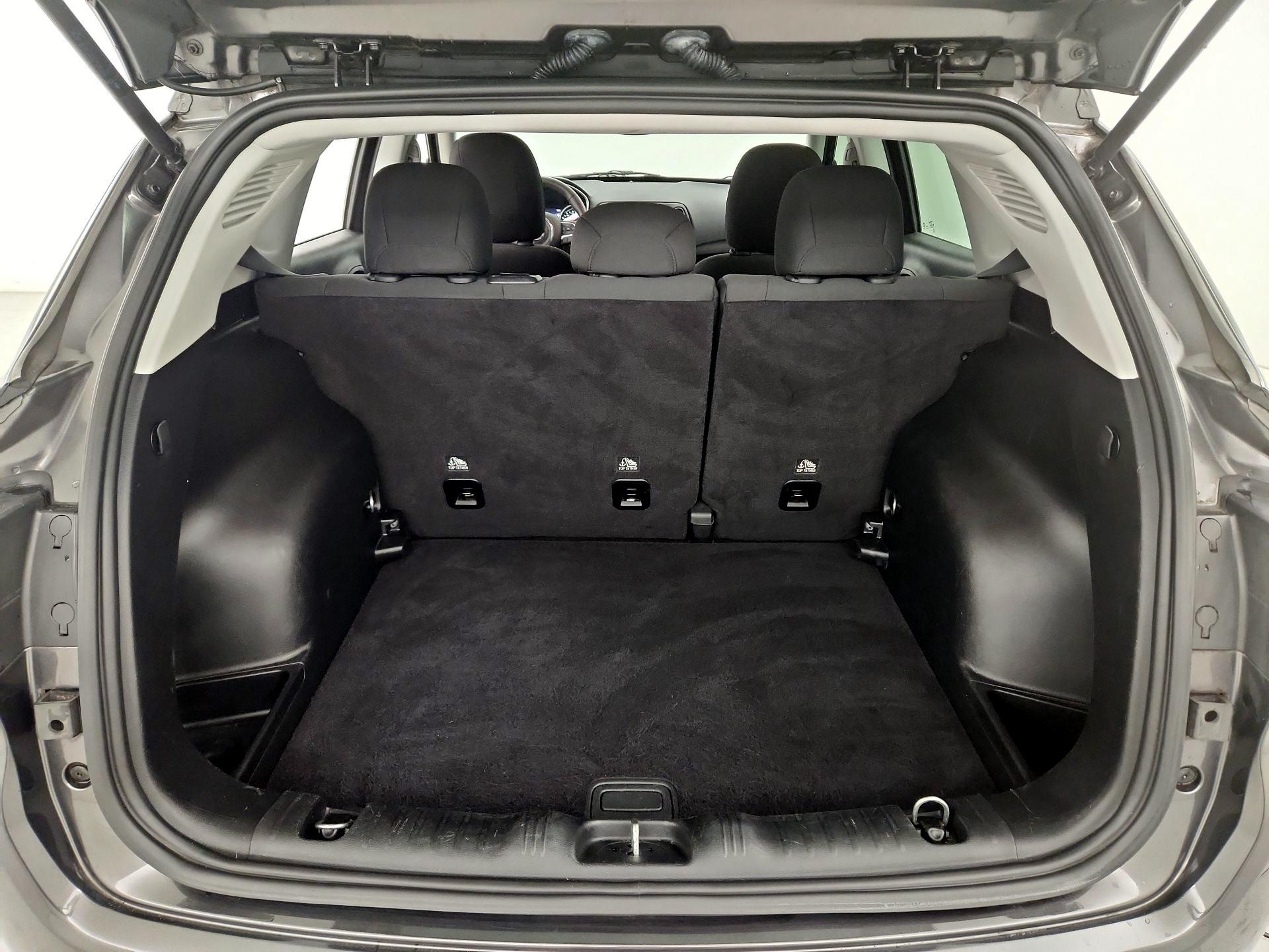 Thumbnail: 2019 Jeep Compass - 20