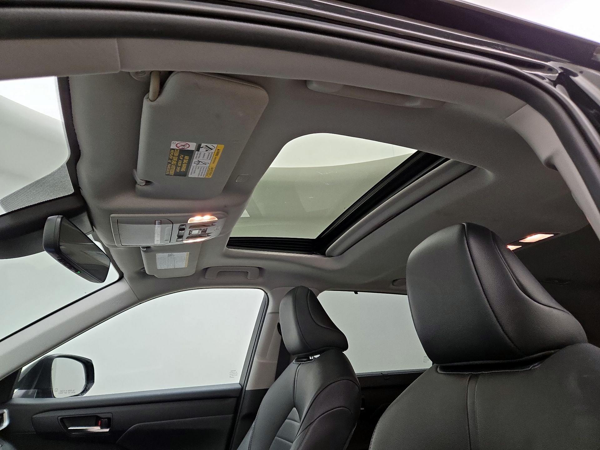 Thumbnail: 2021 Toyota Highlander - 19
