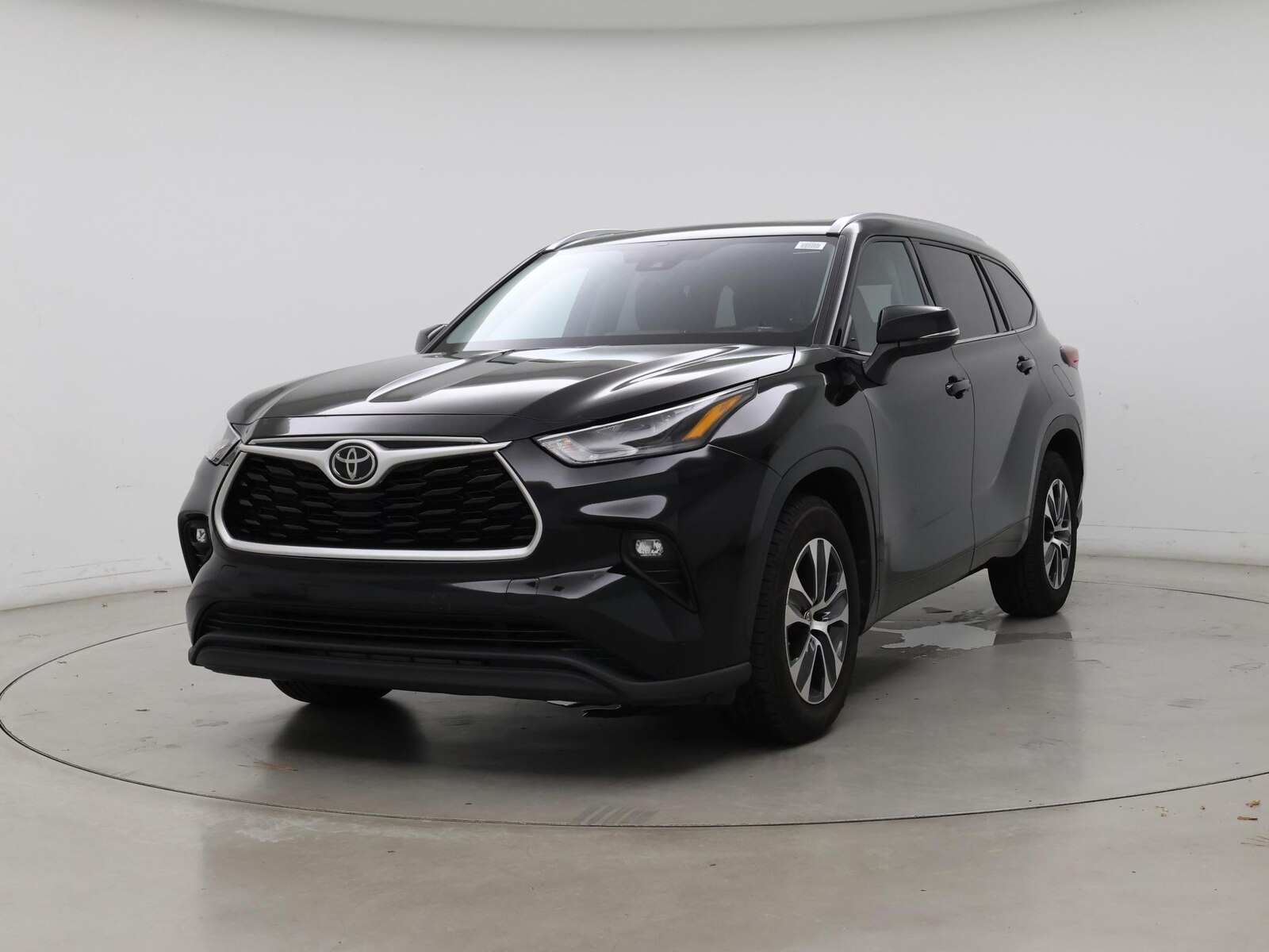 Image of 2021 Toyota Highlander XLE