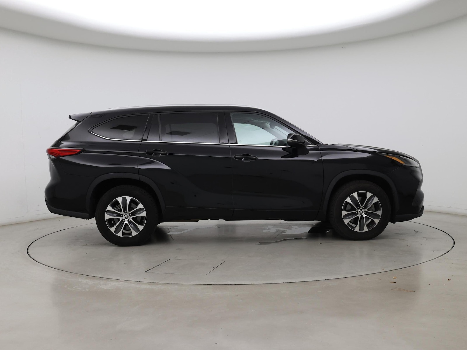 Image of 2021 Toyota Highlander XLE