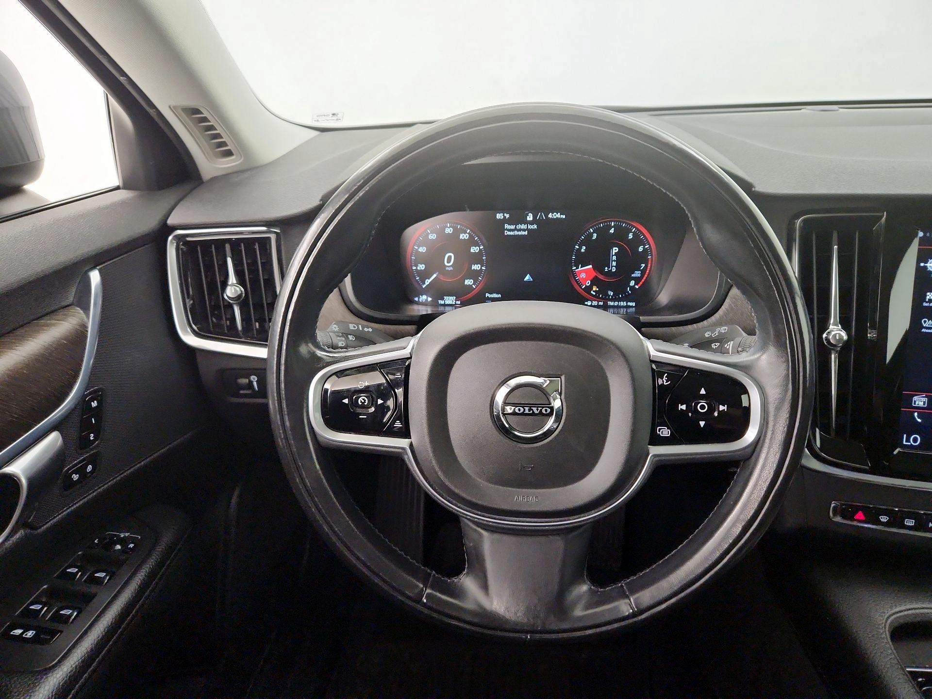 Thumbnail: 2018 Volvo V90 - 10