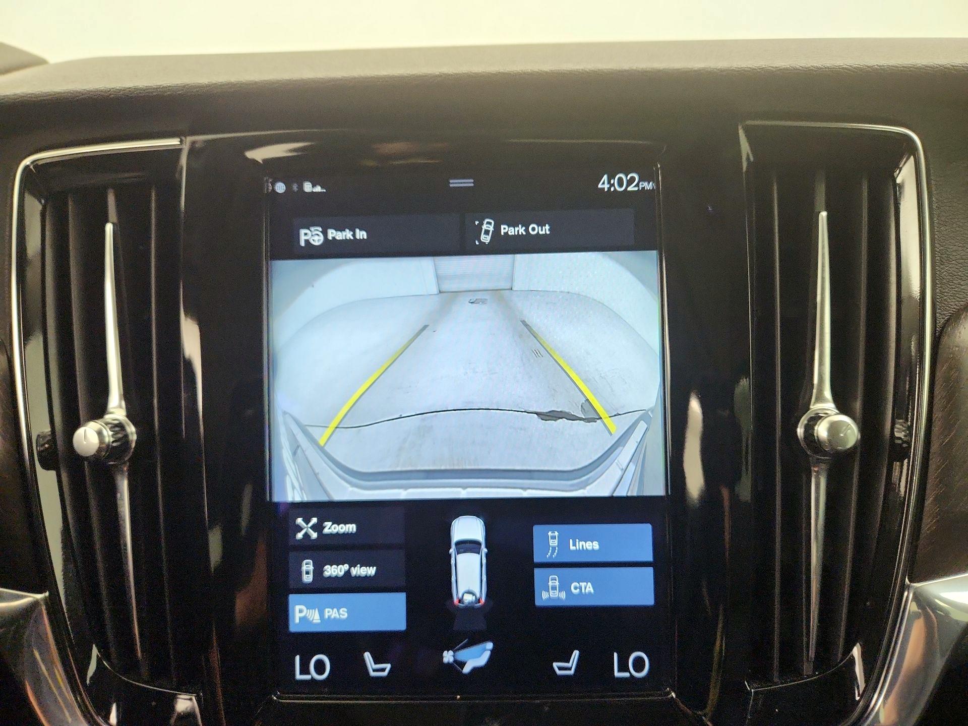 Thumbnail: 2018 Volvo V90 - 15