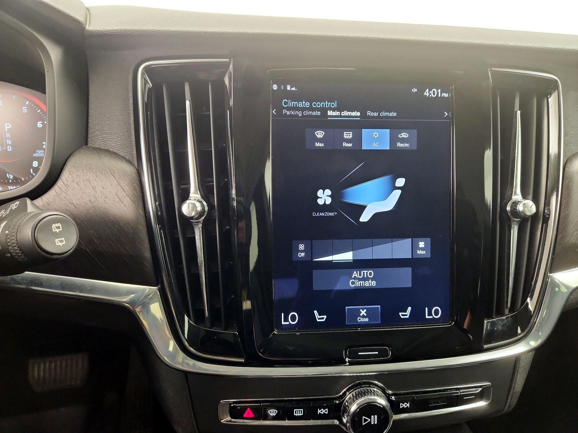 Thumbnail: 2018 Volvo V90 - 17