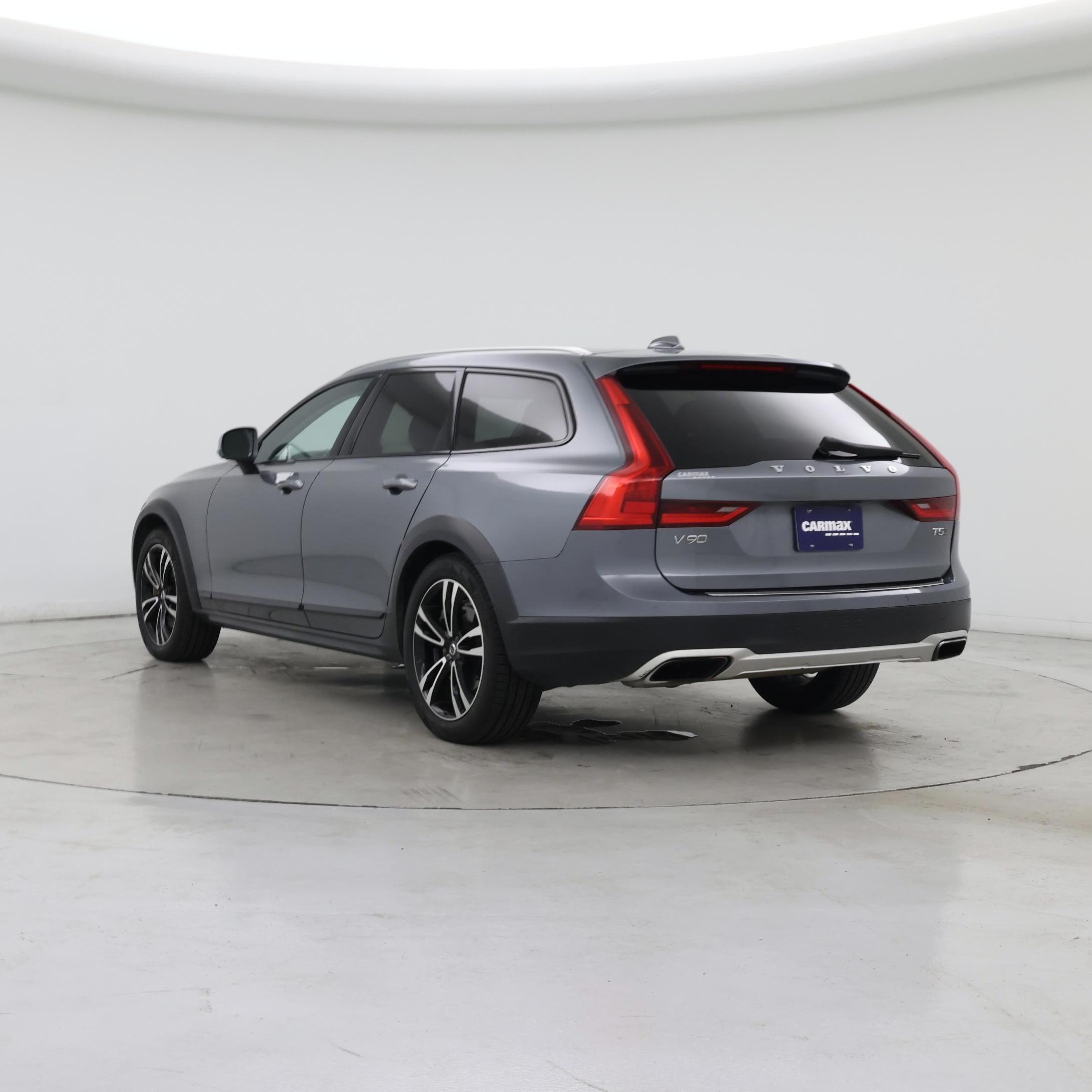 Thumbnail: 2018 Volvo V90 - 2