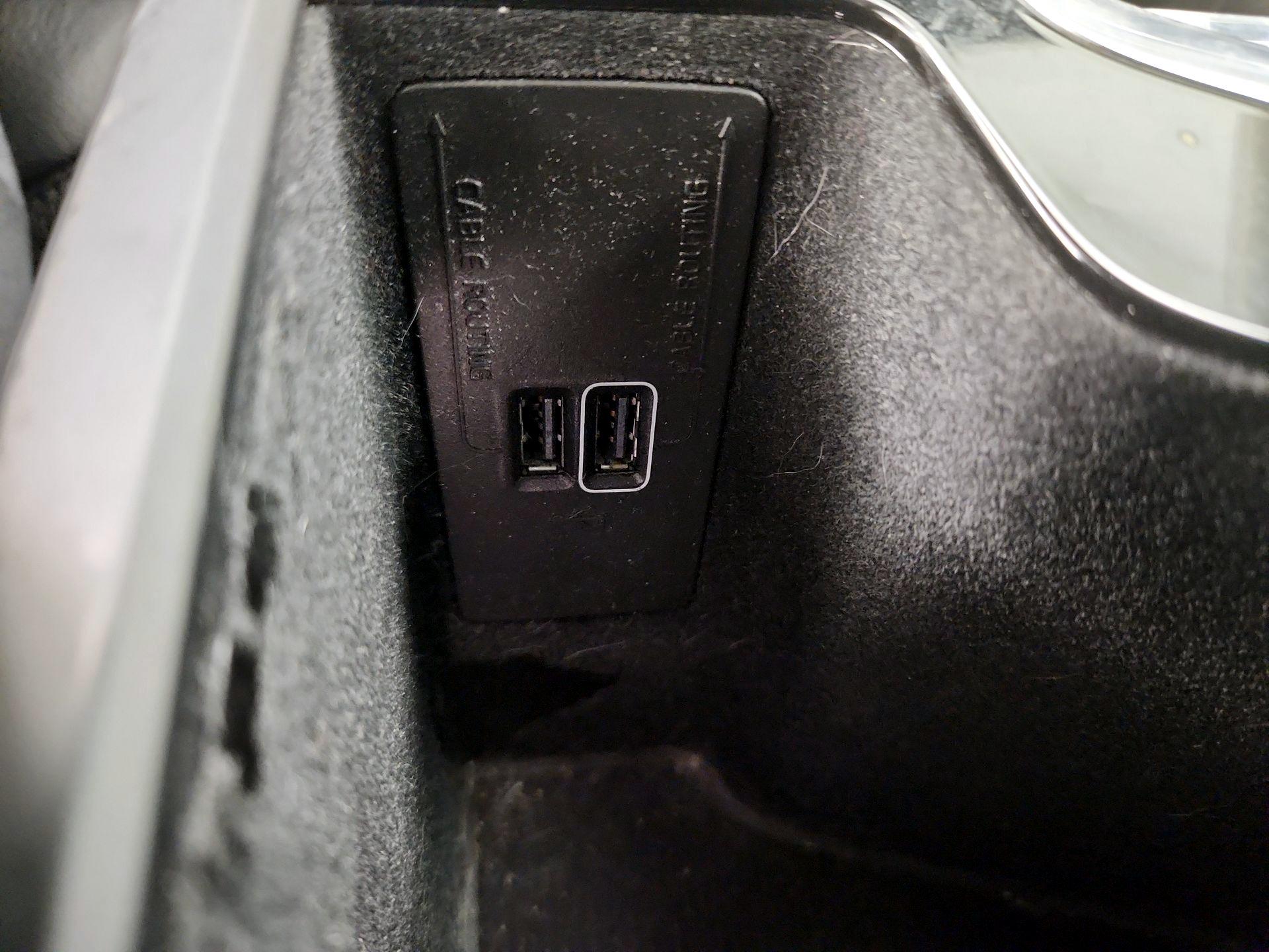 Thumbnail: 2018 Volvo V90 - 19