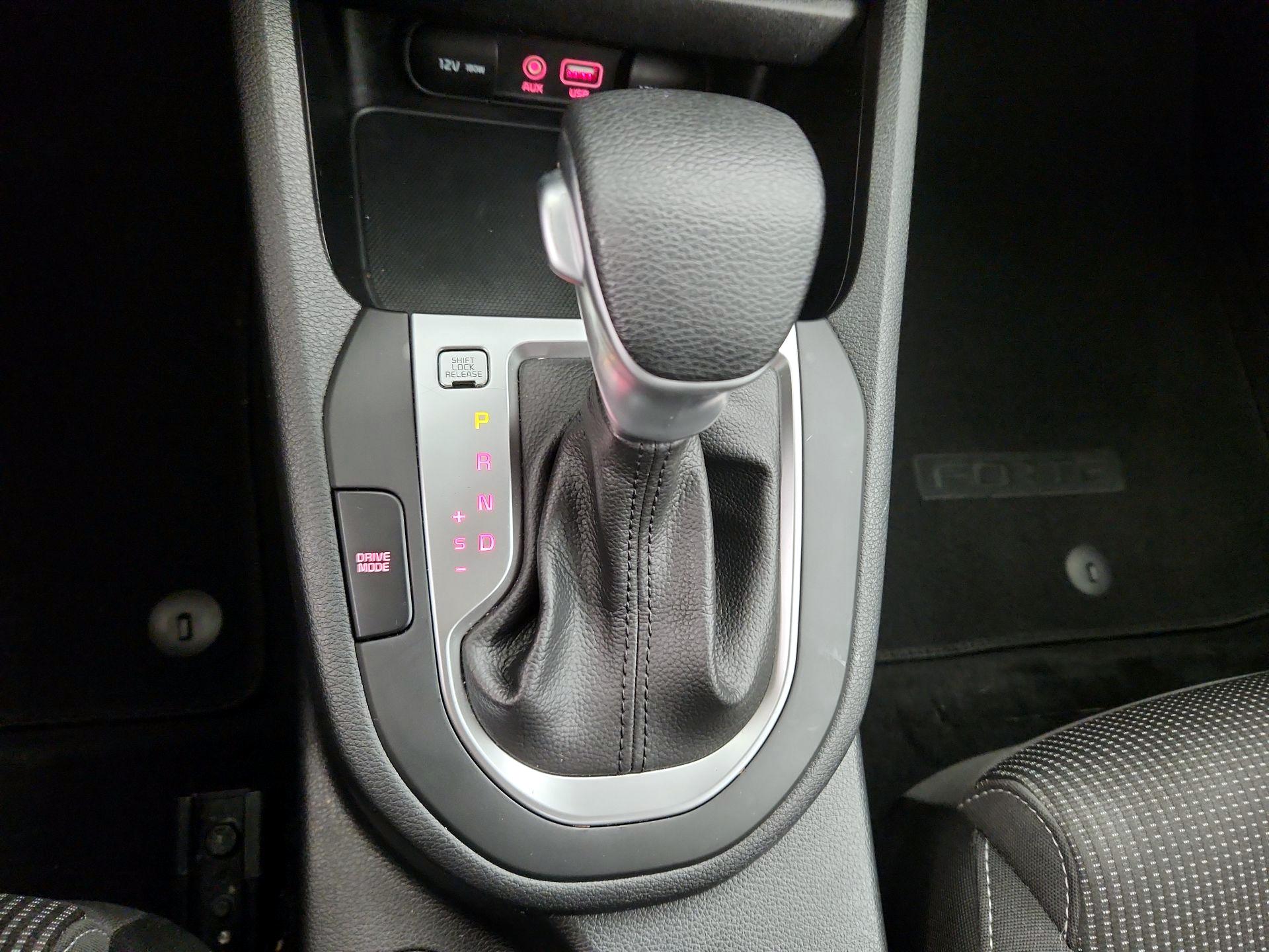 Thumbnail: 2021 Kia Forte - 17