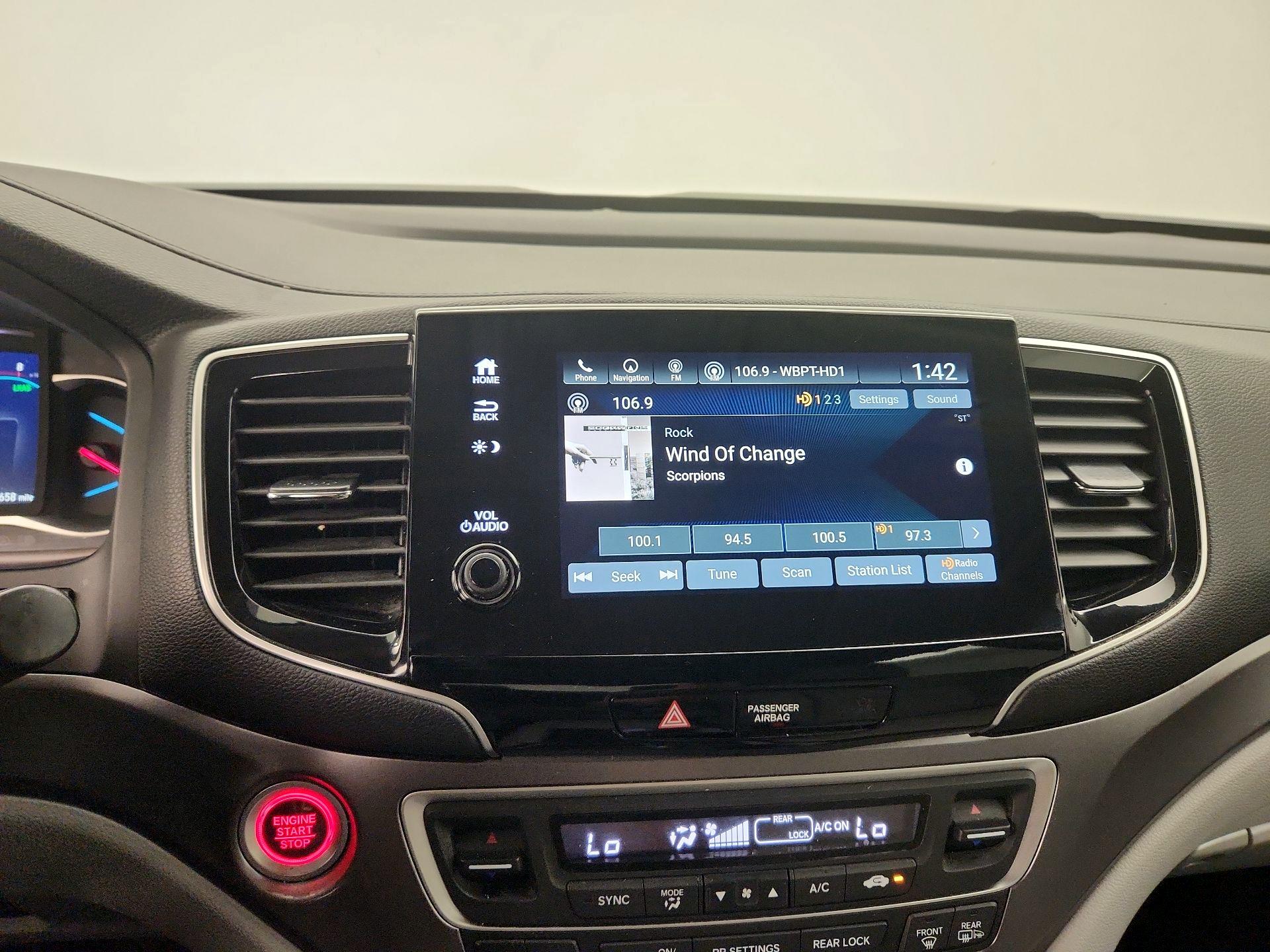 Thumbnail: 2019 Honda Pilot - 16