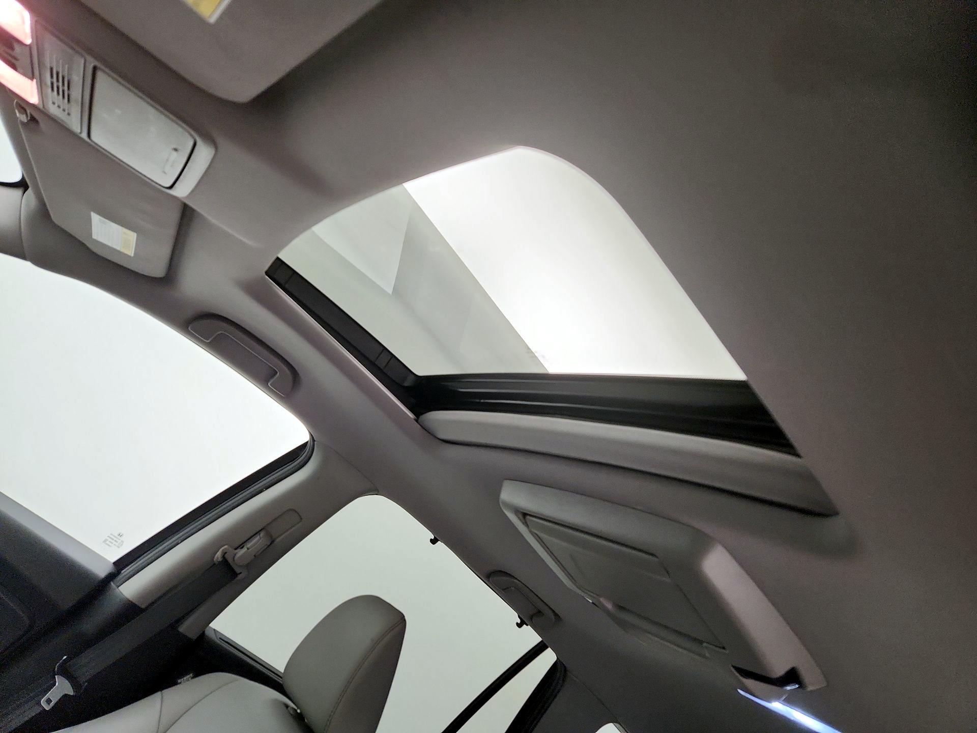 Thumbnail: 2019 Honda Pilot - 20