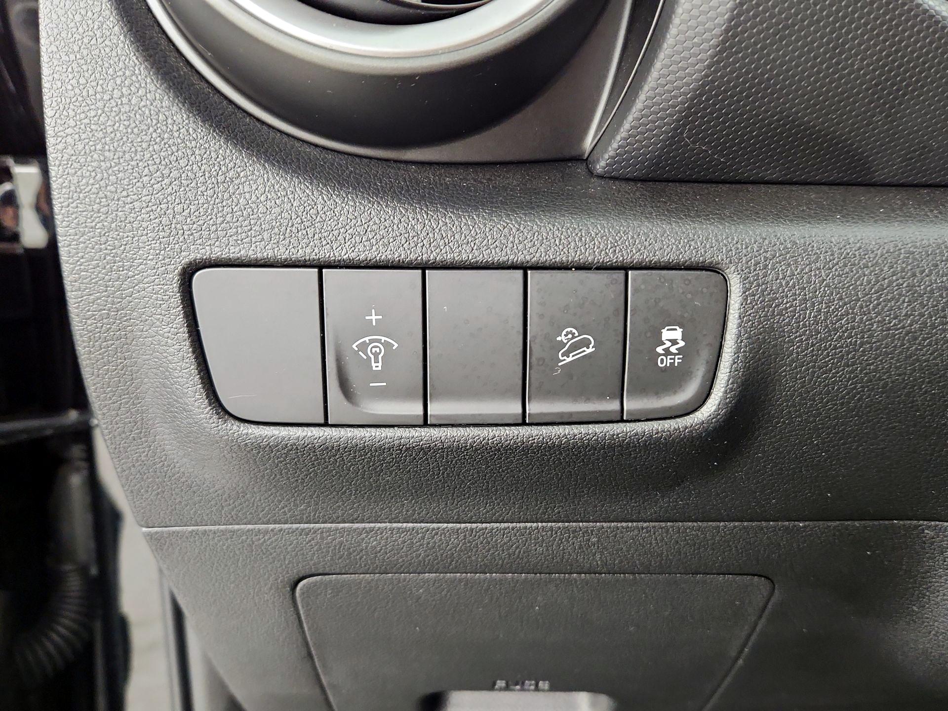 Thumbnail: 2022 Hyundai Kona - 13