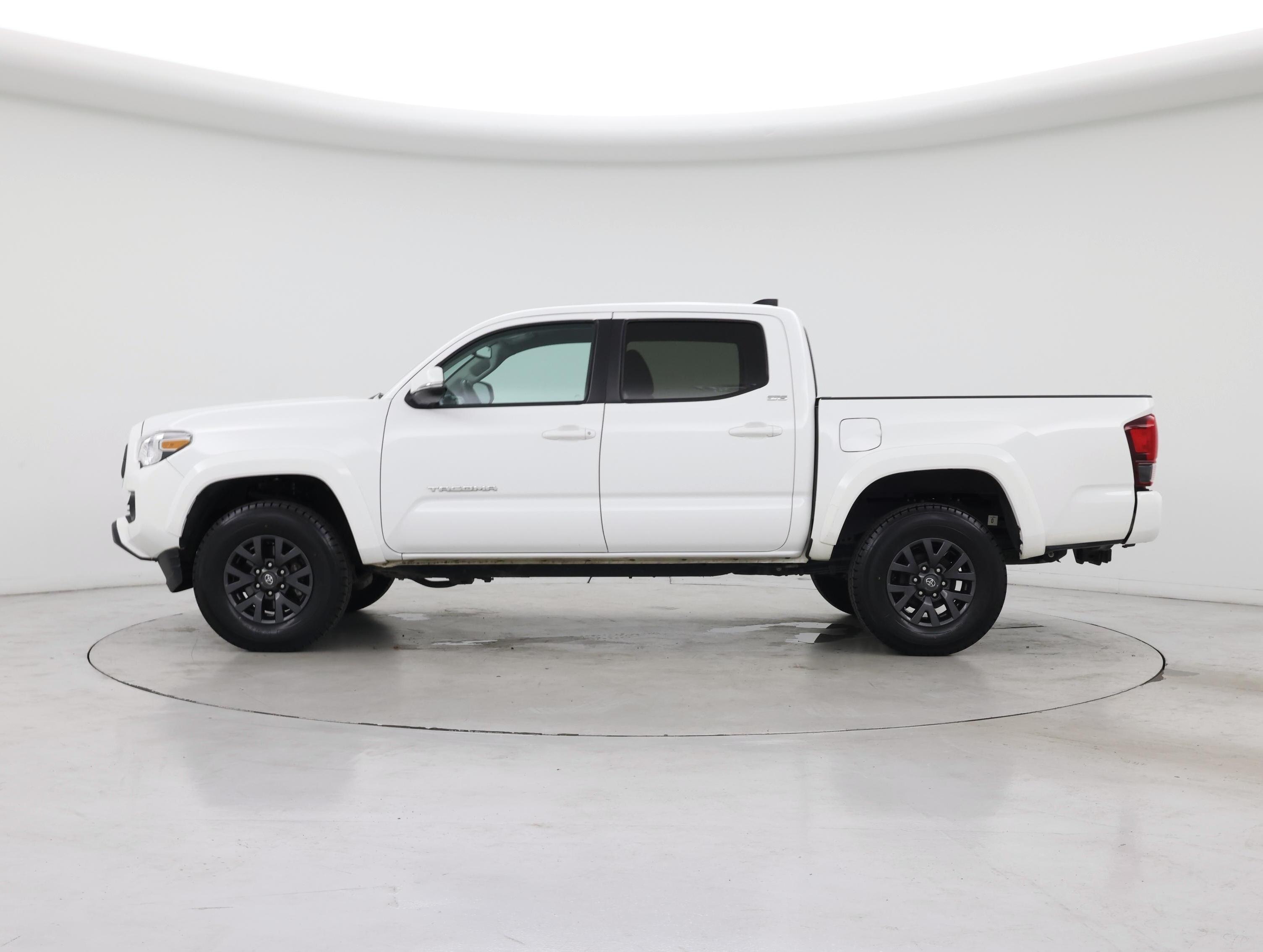 Thumbnail: 2022 Toyota Tacoma - 3